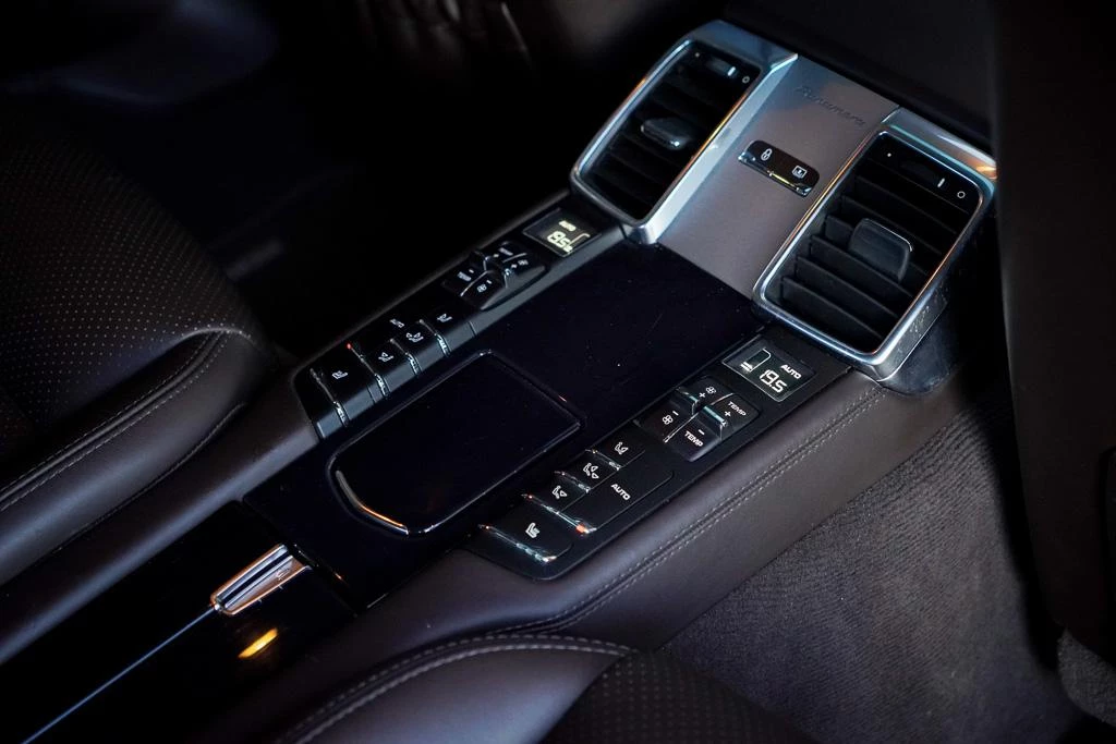 Hoofdafbeelding Porsche Panamera