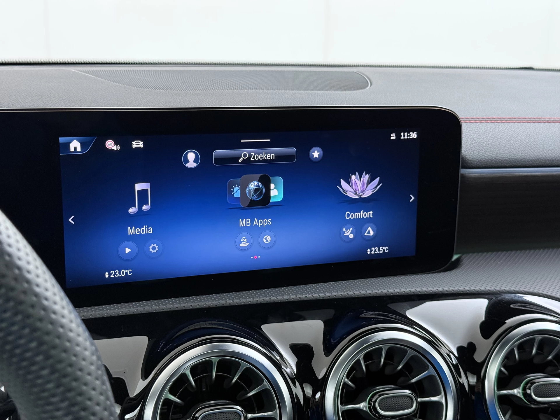 Hoofdafbeelding Mercedes-Benz CLA