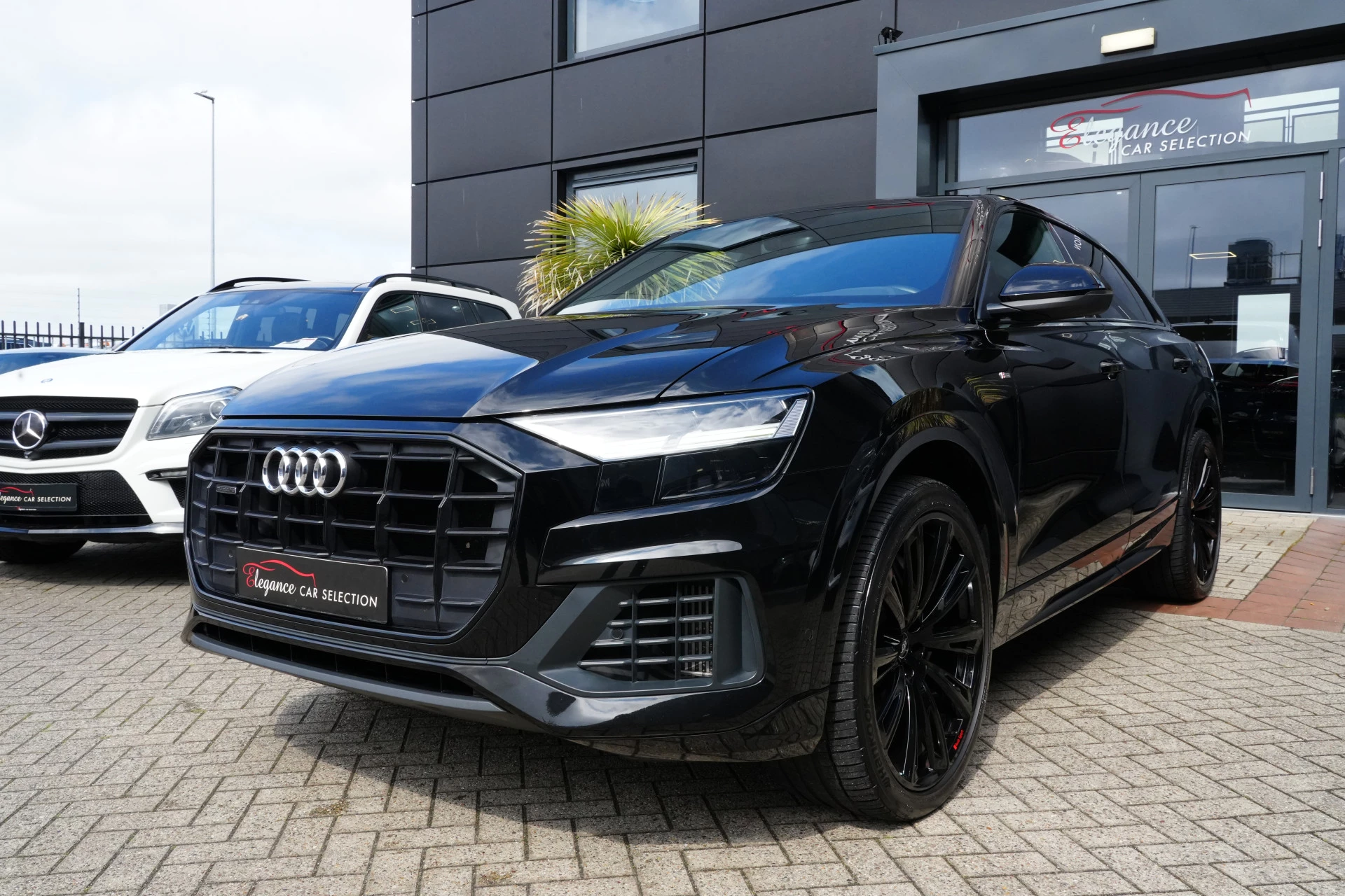 Hoofdafbeelding Audi Q8