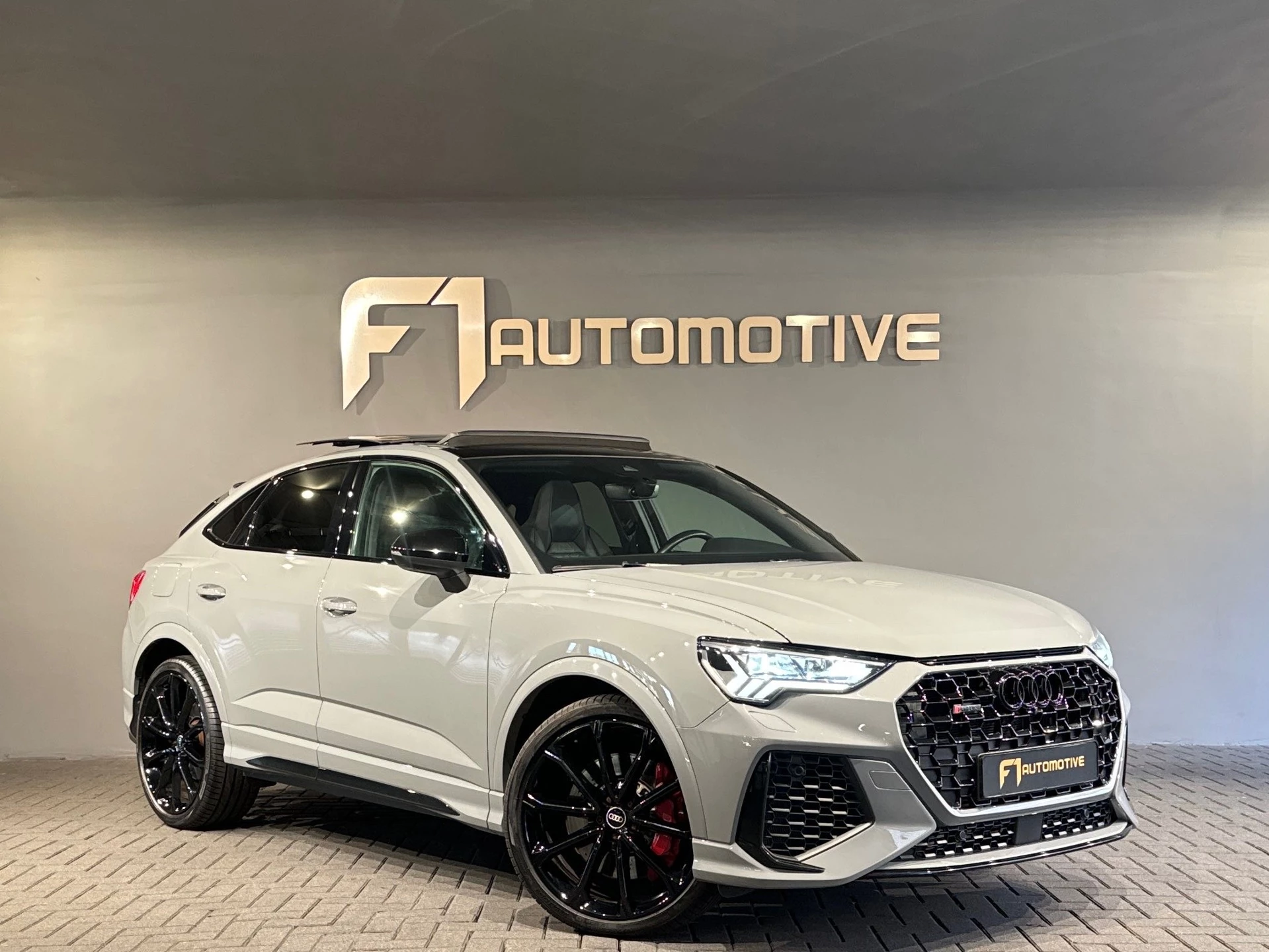 Hoofdafbeelding Audi RSQ3