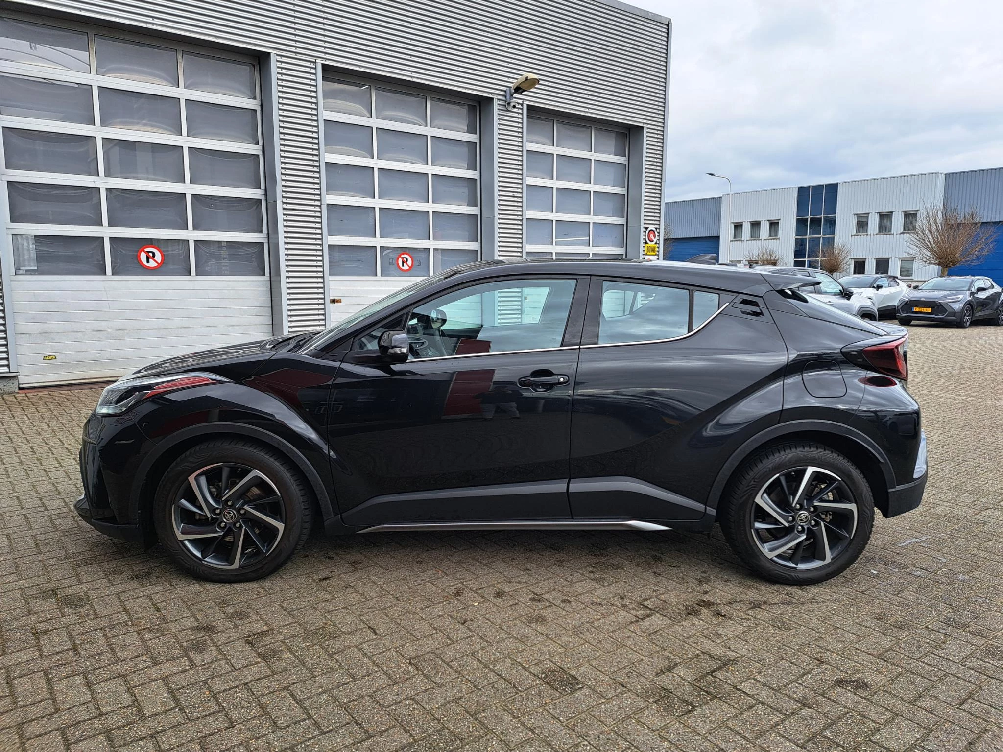 Hoofdafbeelding Toyota C-HR