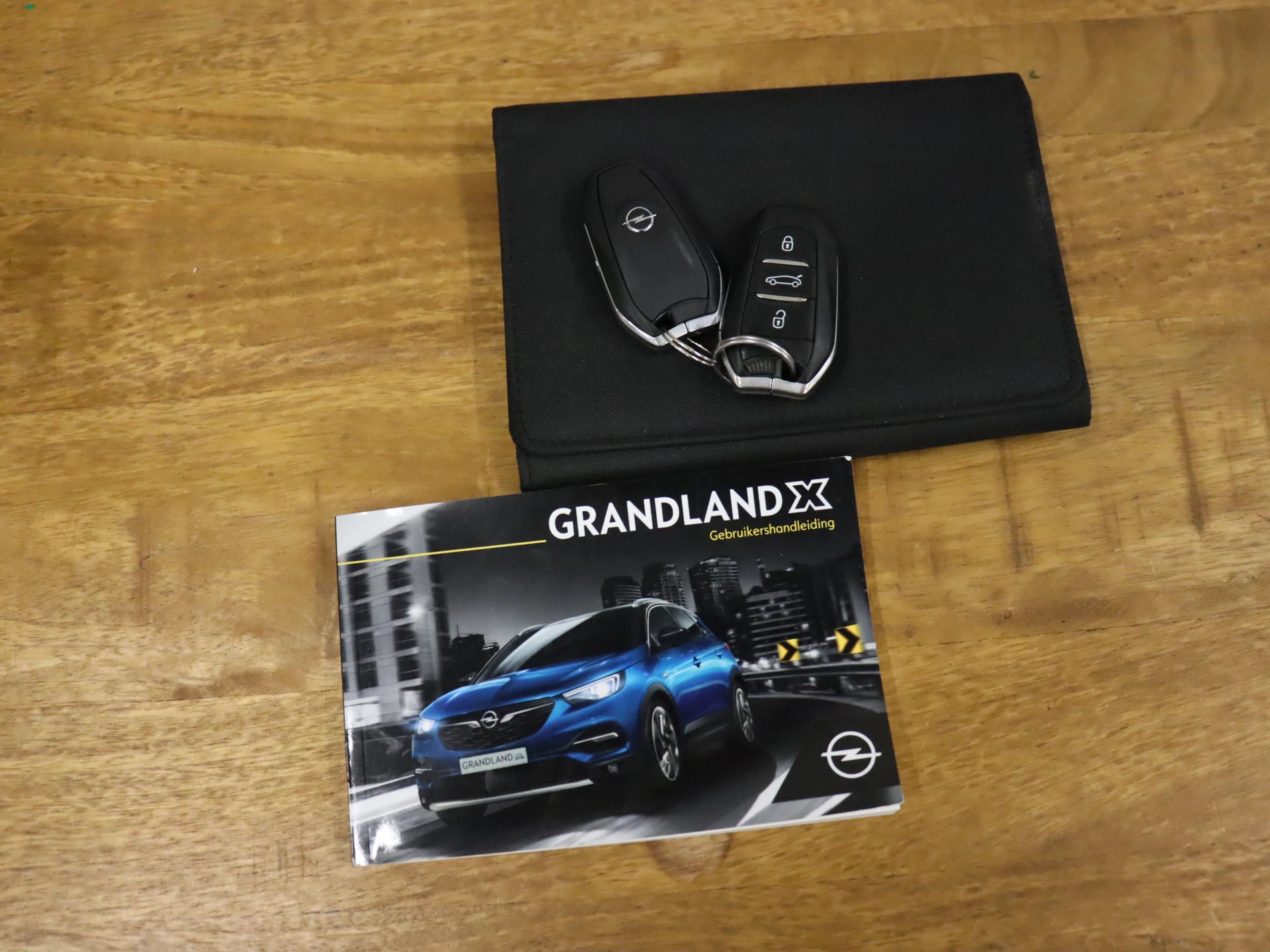 Hoofdafbeelding Opel Grandland X