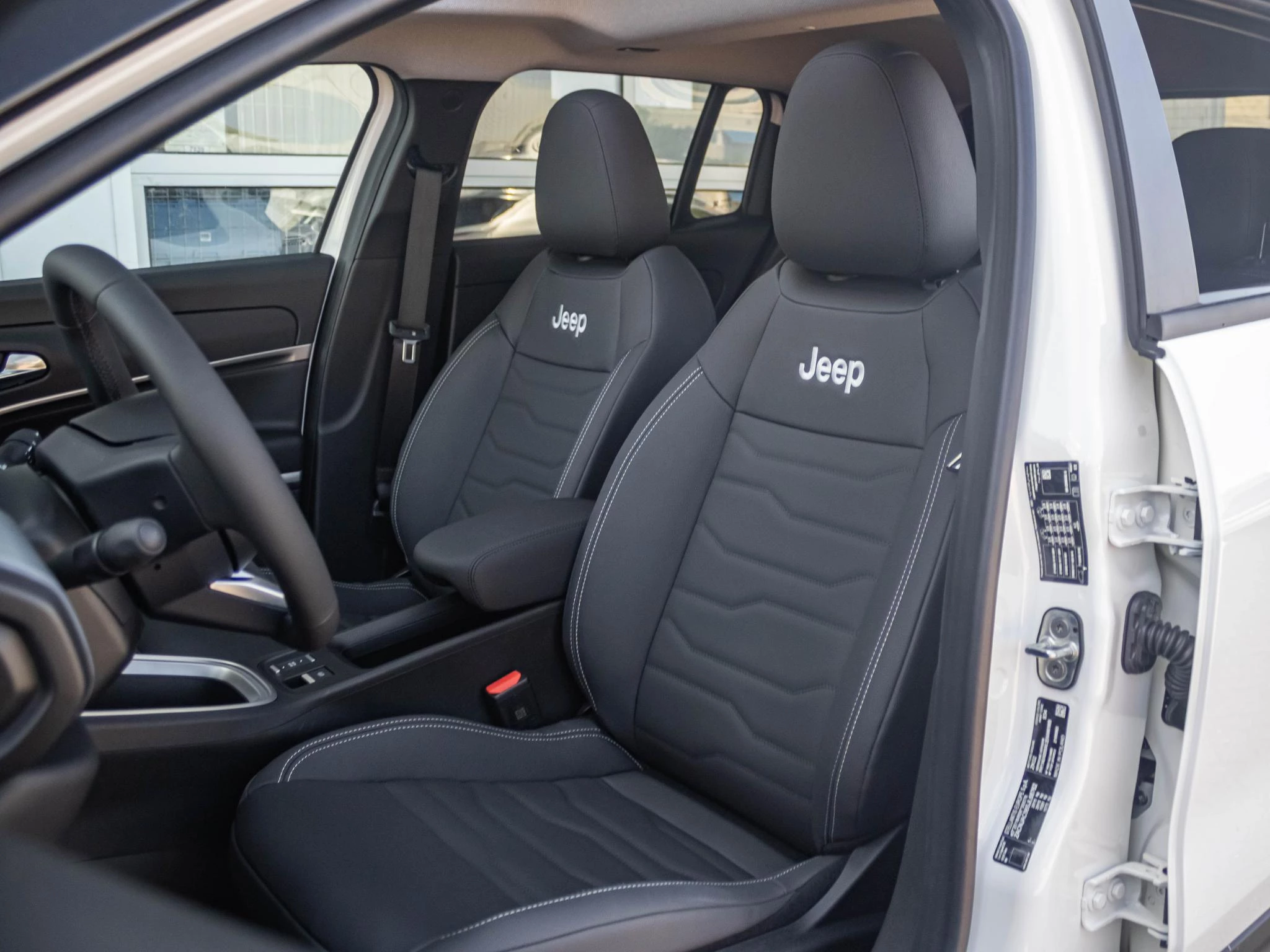 Hoofdafbeelding Jeep Avenger