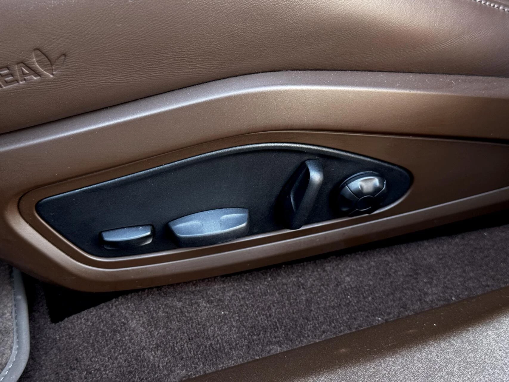 Hoofdafbeelding Porsche Taycan