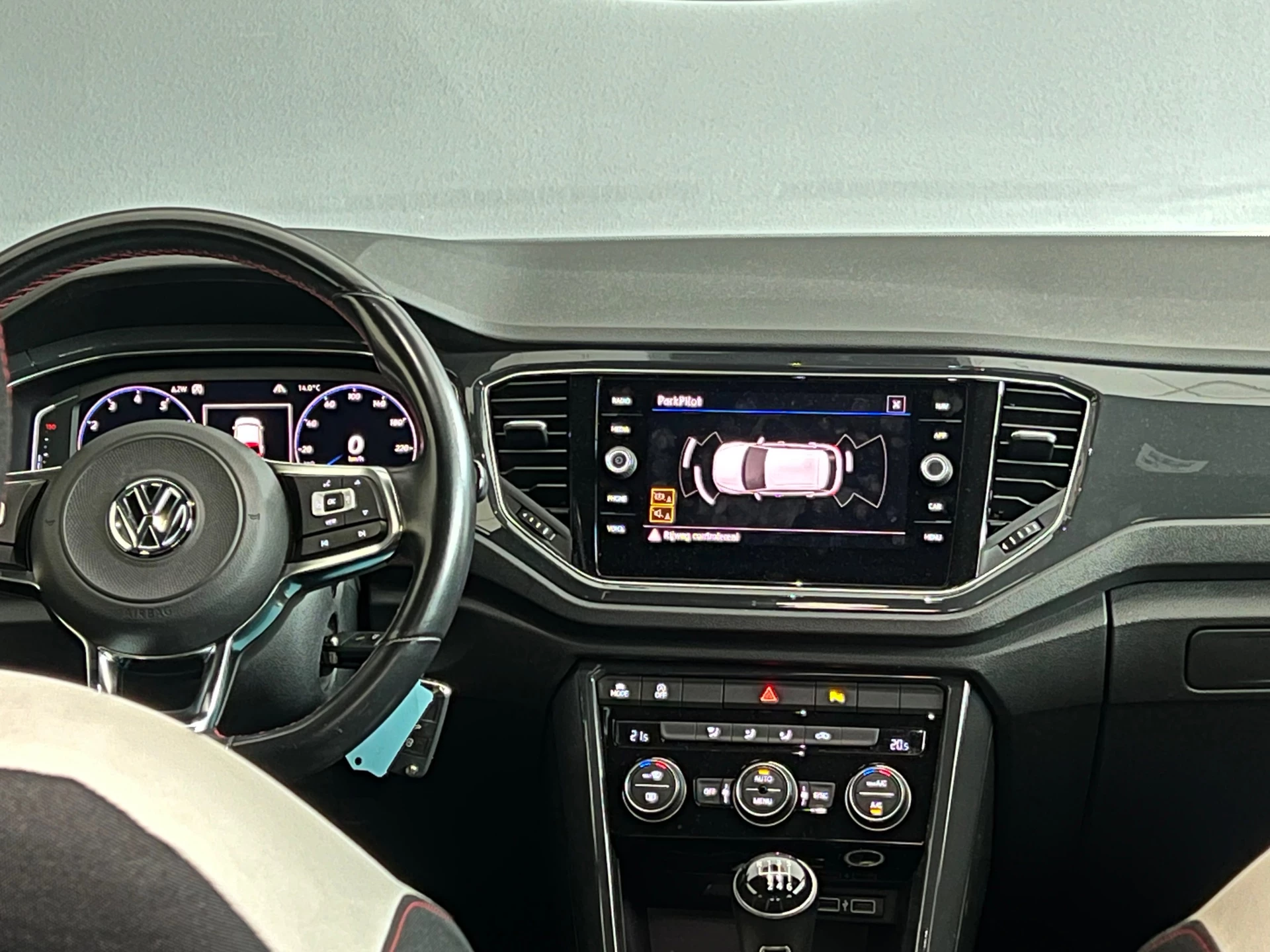 Hoofdafbeelding Volkswagen T-Roc