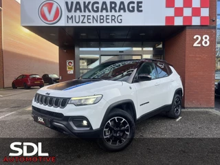 Hoofdafbeelding Jeep Compass Jeep Compass 4xe 240 Plug-in Hybrid Electric Trailhawk // LED // KEYLESS // CAMERA+SENSOREN // LEDER // NAVI+CARPLAY //