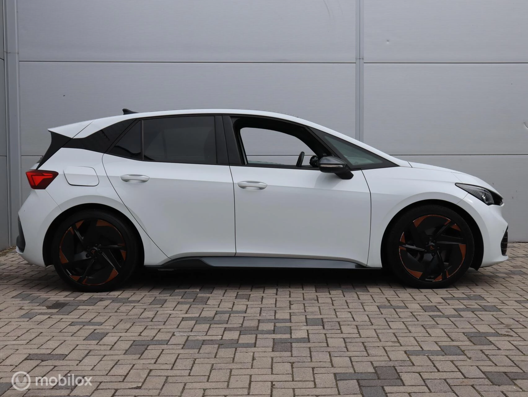 Hoofdafbeelding CUPRA Born
