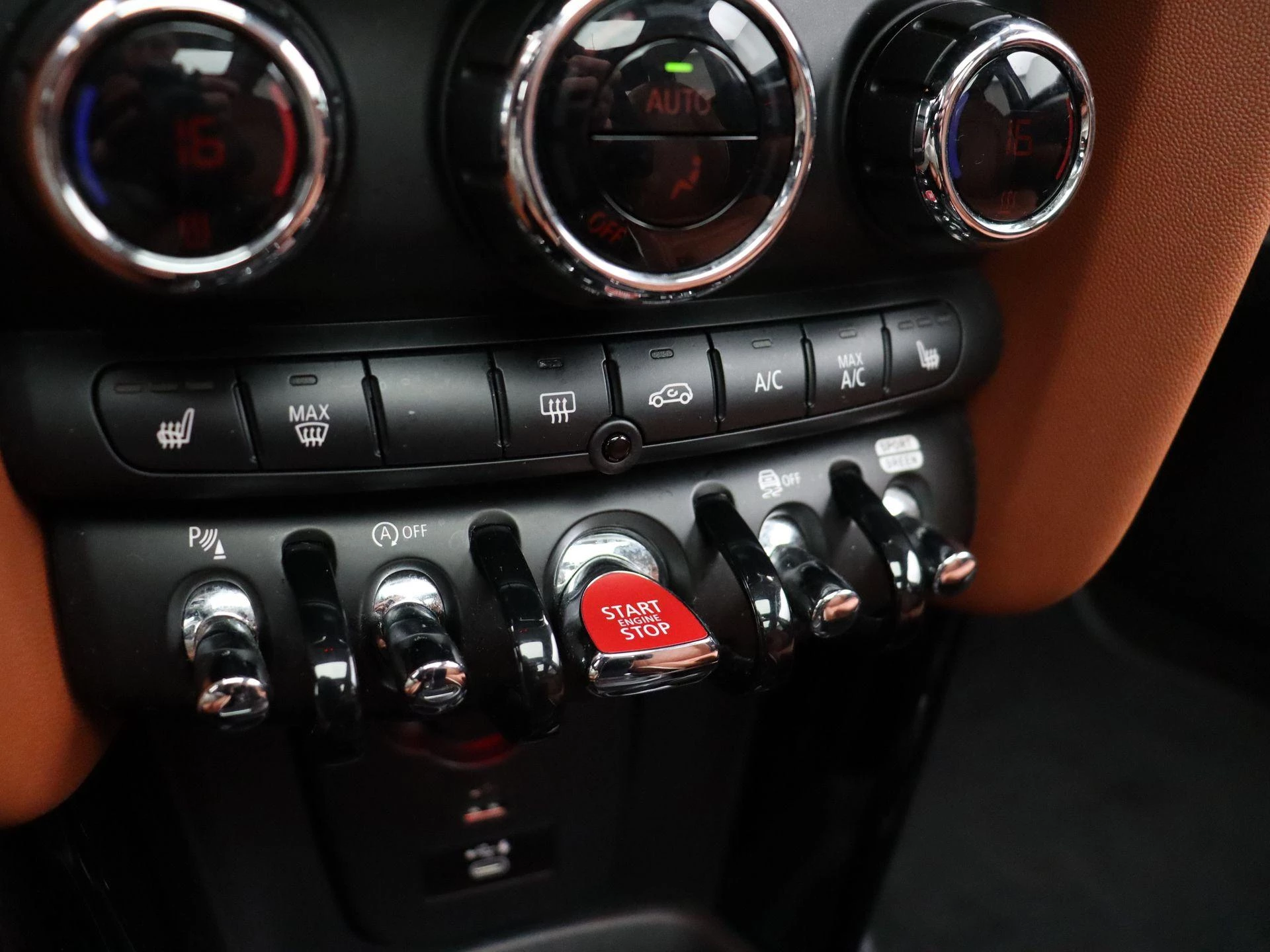 Hoofdafbeelding MINI 5-deurs