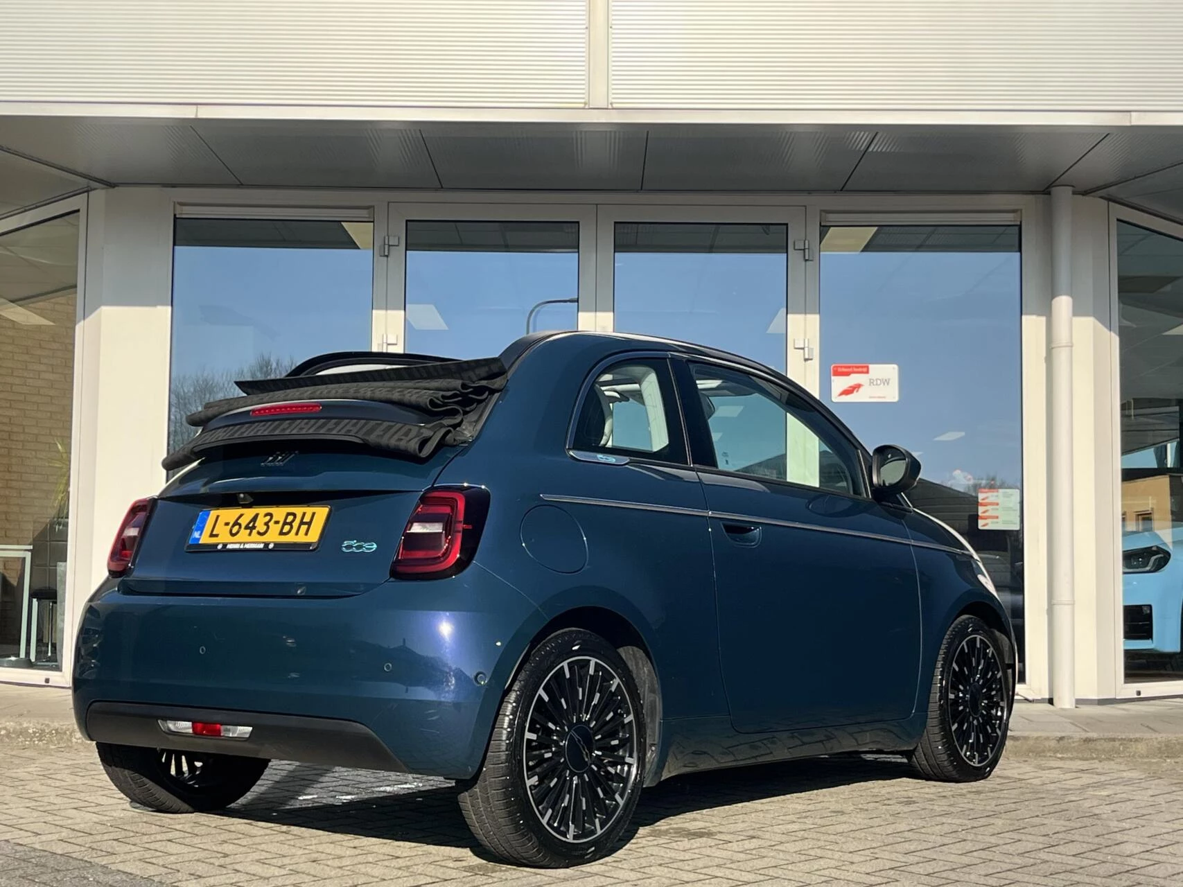 Hoofdafbeelding Fiat 500C