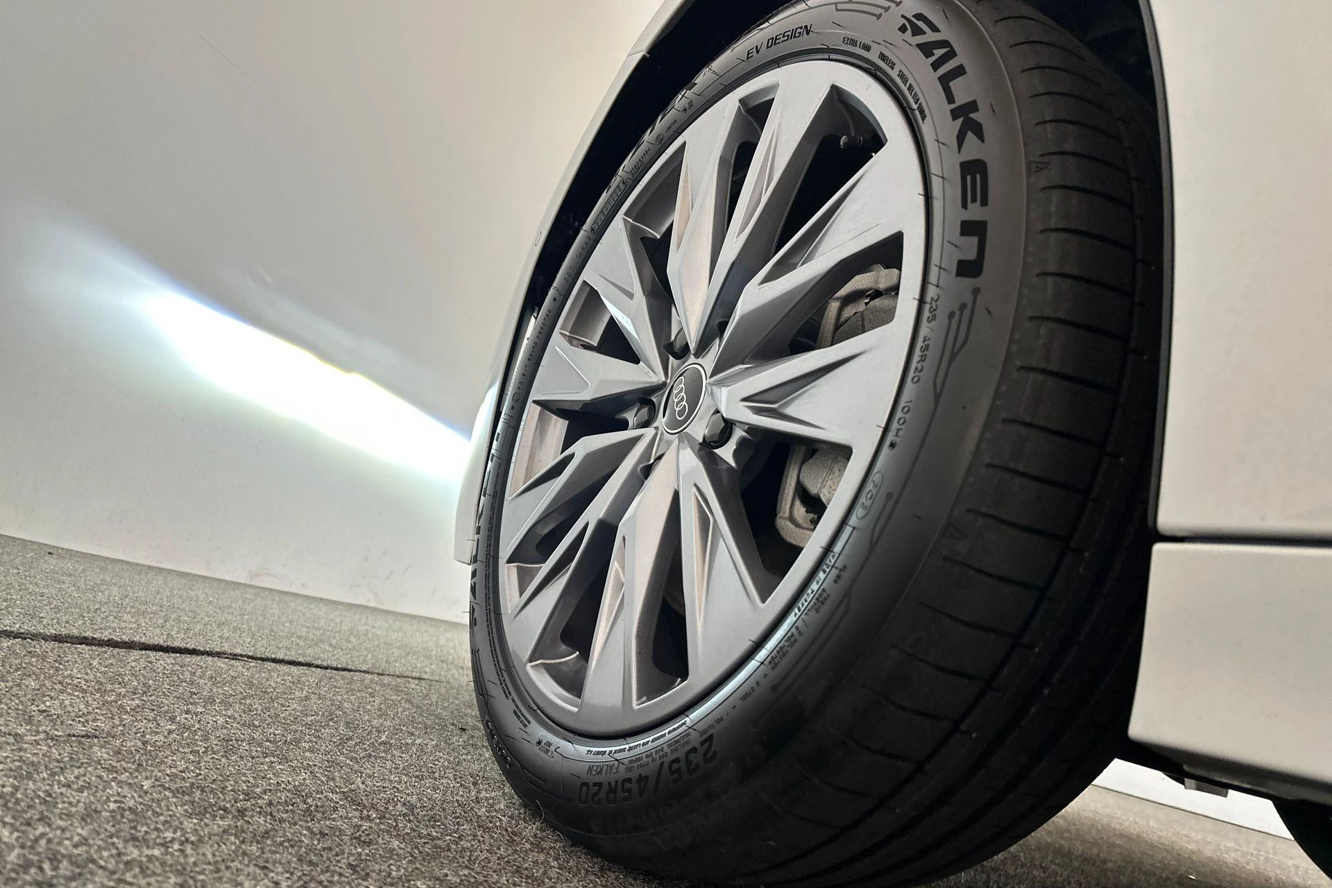 Hoofdafbeelding Audi A6 e-tron