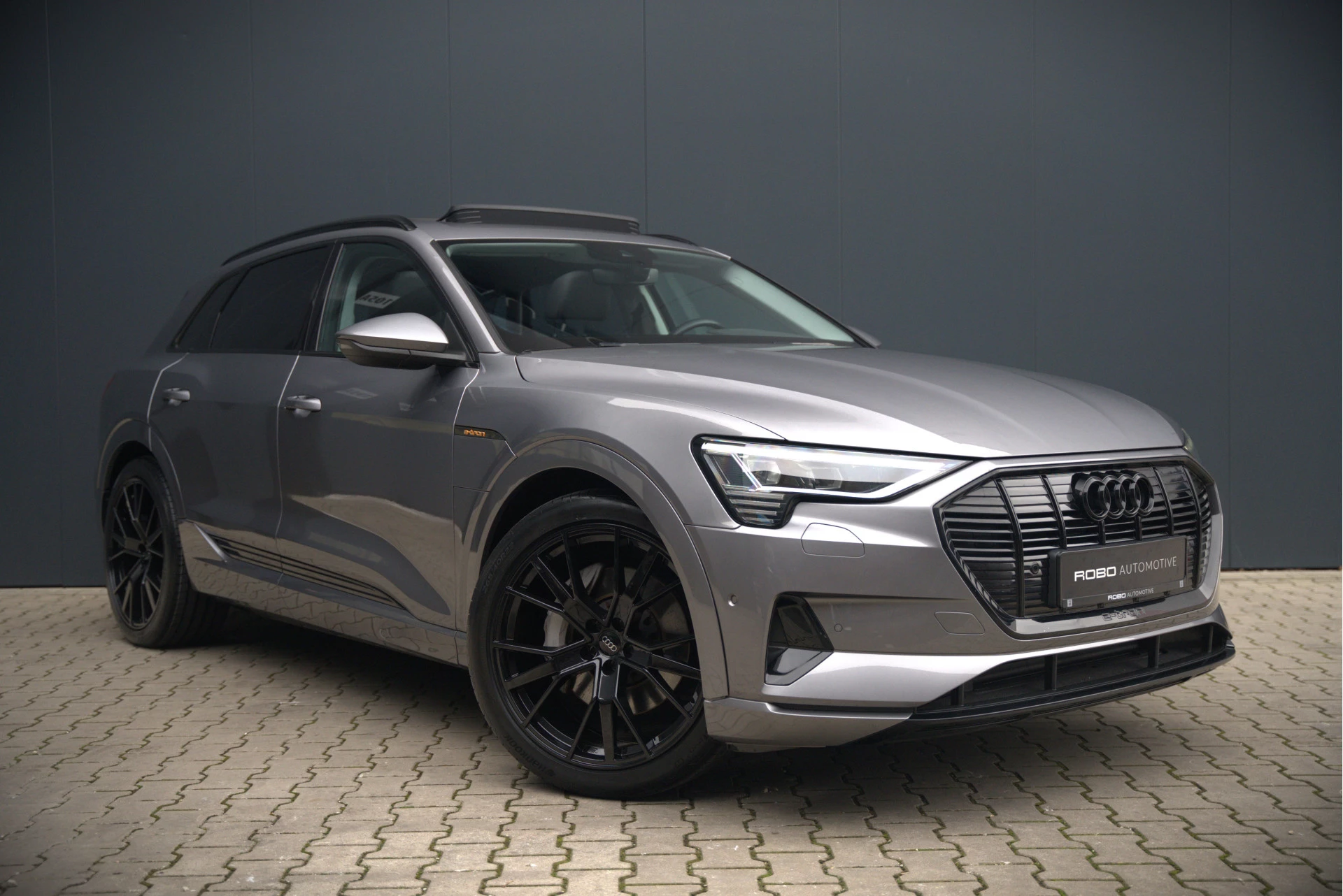 Hoofdafbeelding Audi e-tron