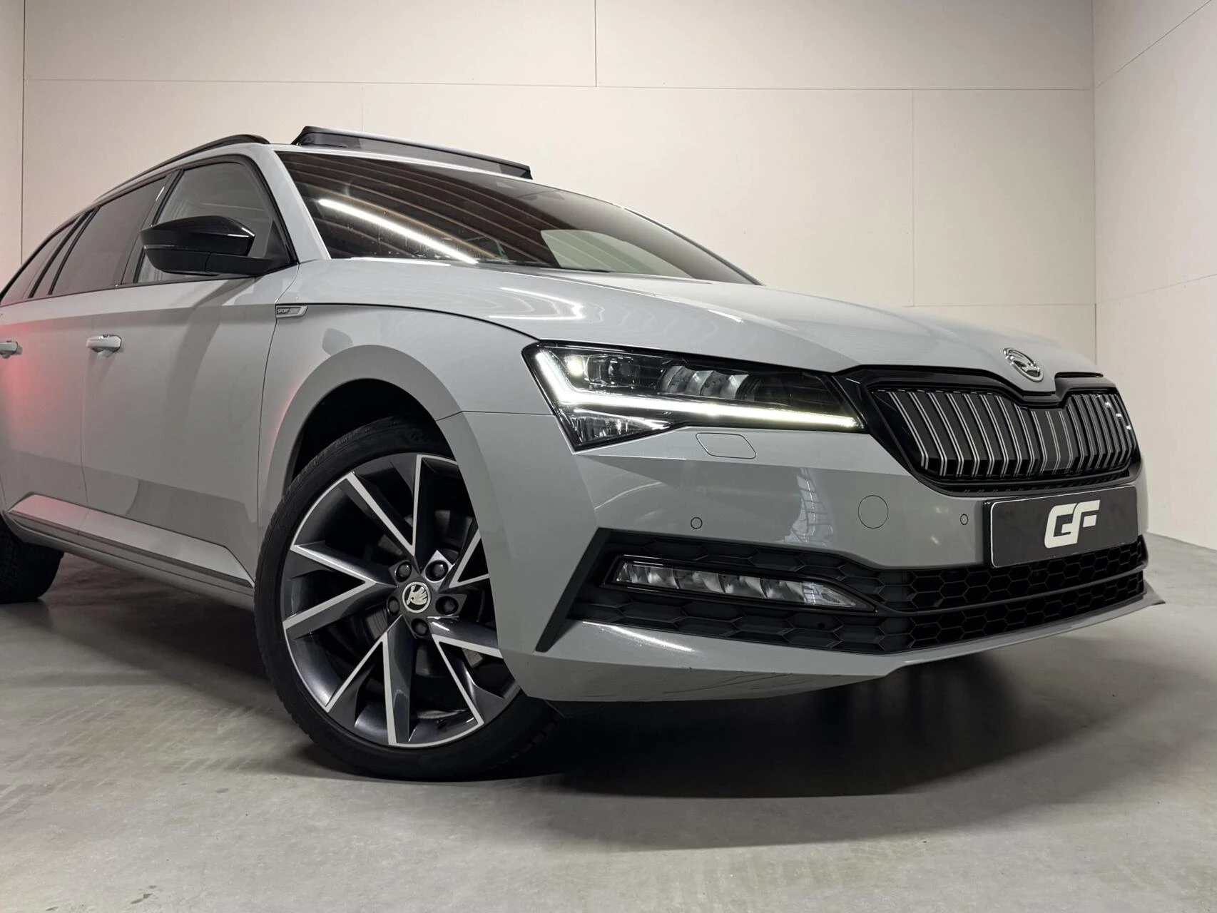 Hoofdafbeelding Škoda Superb