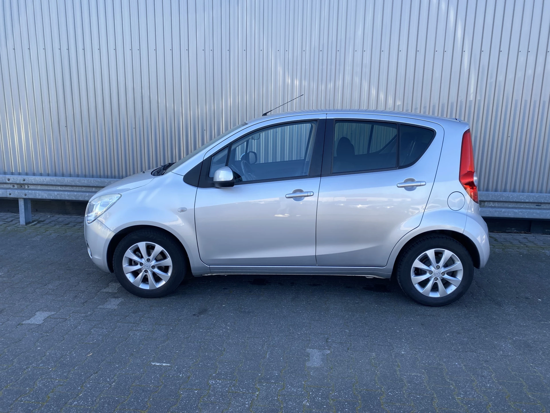 Hoofdafbeelding Opel Agila