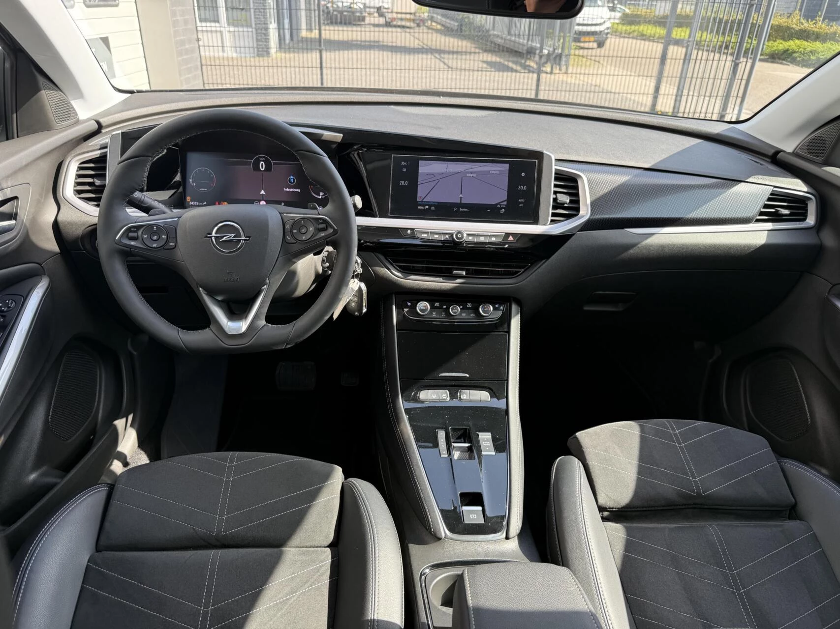 Hoofdafbeelding Opel Grandland