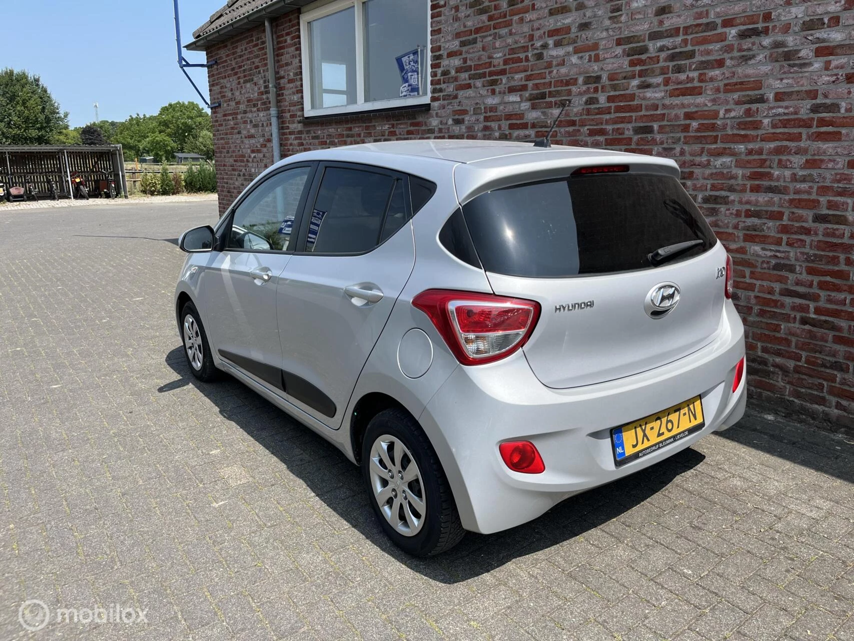 Hoofdafbeelding Hyundai i10