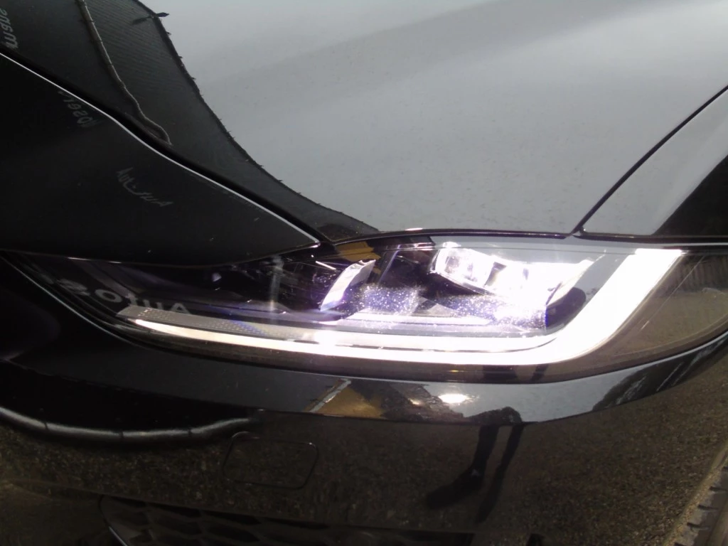 Hoofdafbeelding Jaguar XE
