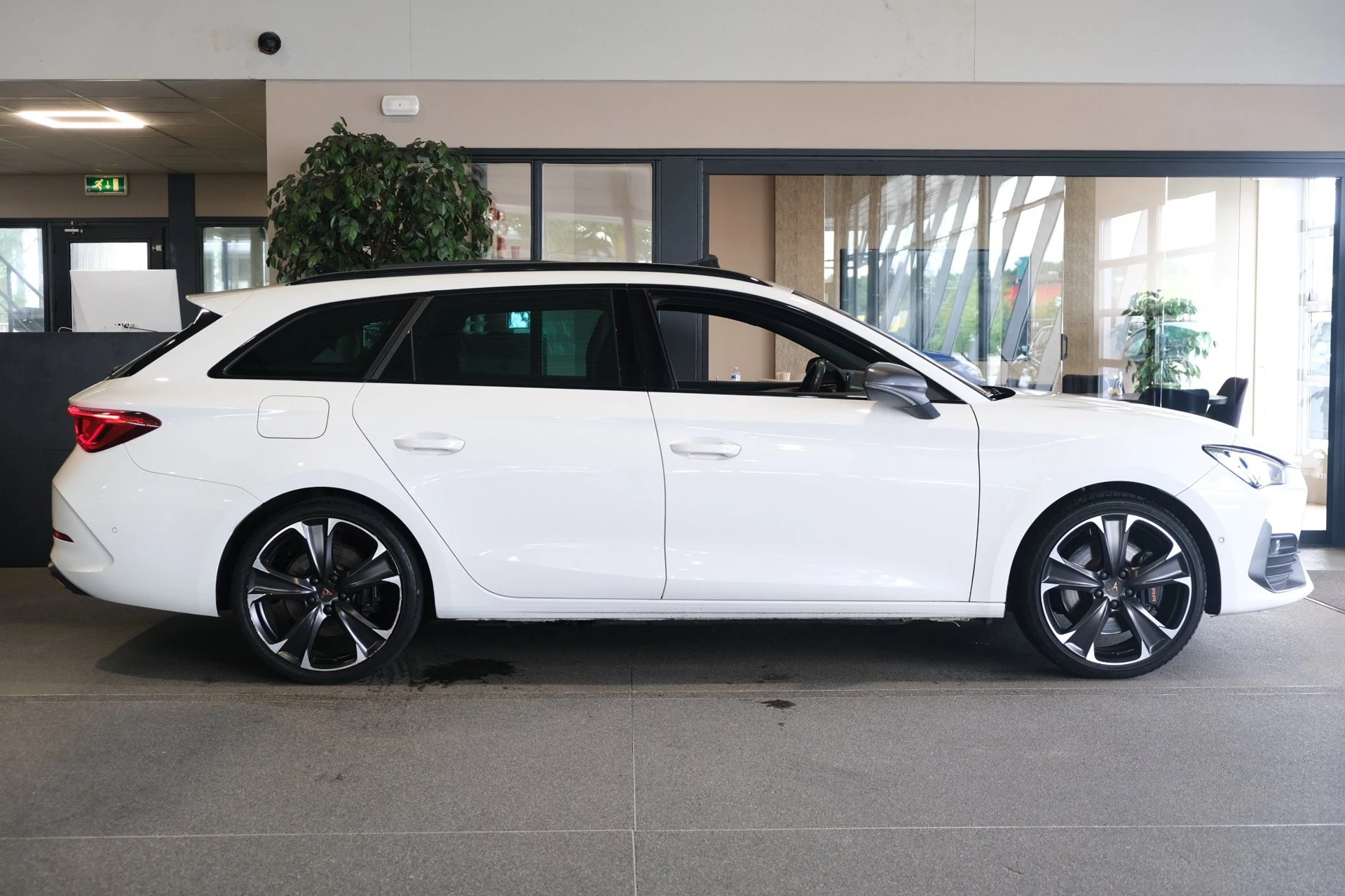 Hoofdafbeelding CUPRA Leon Sportstourer