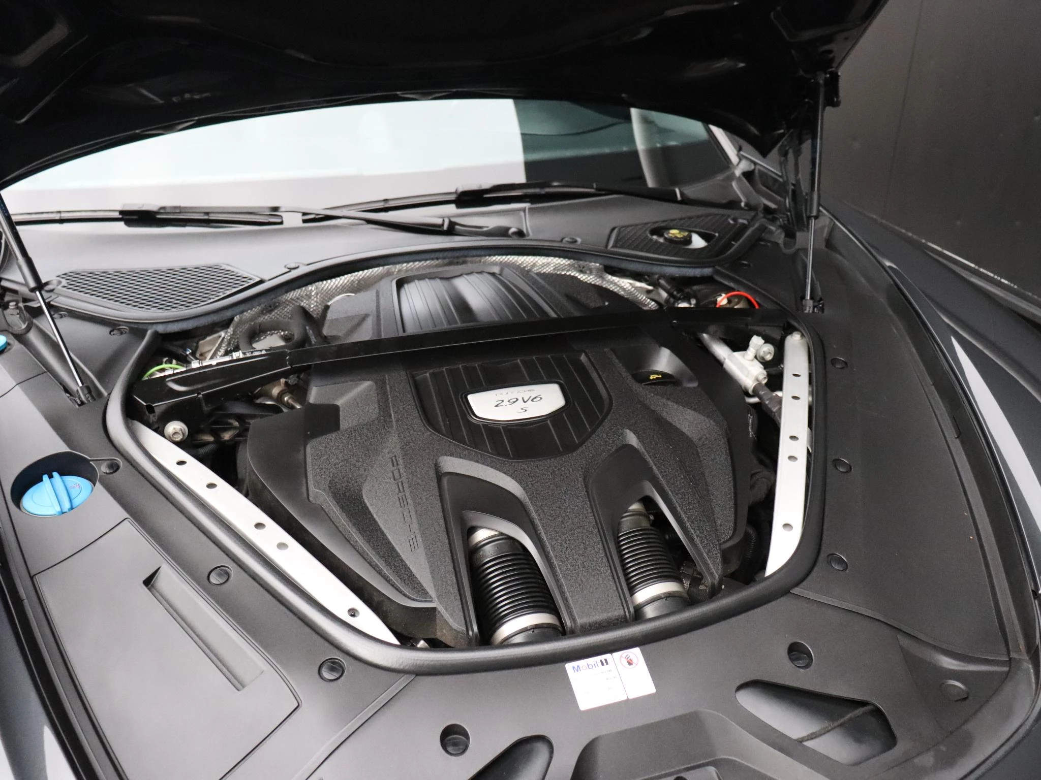 Hoofdafbeelding Porsche Panamera