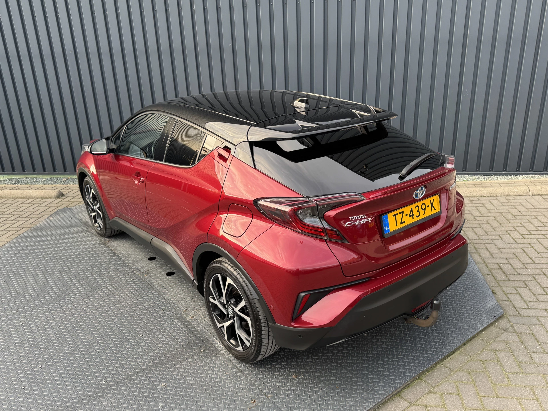 Hoofdafbeelding Toyota C-HR