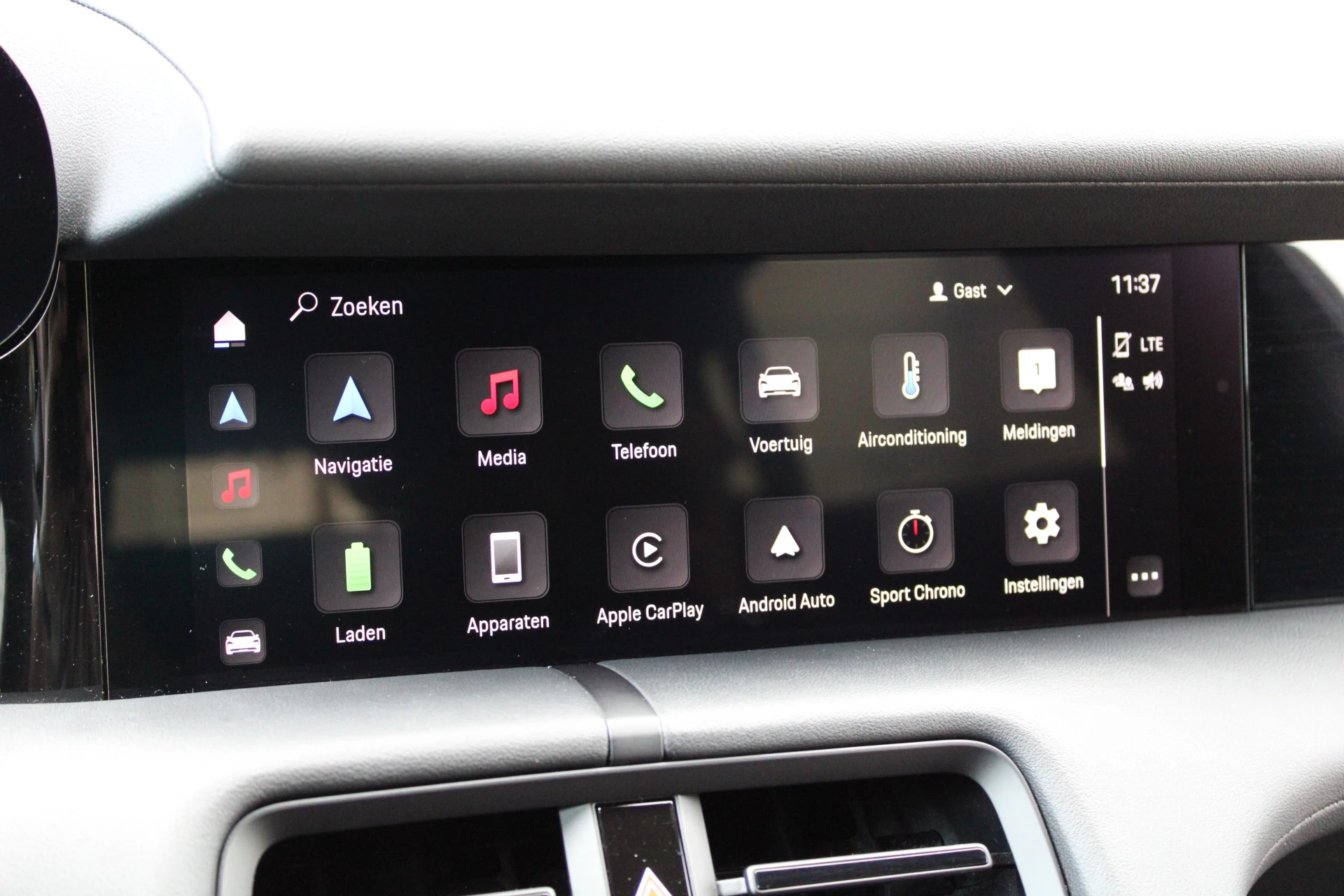 Hoofdafbeelding Porsche Taycan