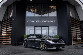 Ferrari GTC4Lusso T 3.9 V8 - Nero Daytona | Passenger Display | Lift | Stoelkoeling | Memory