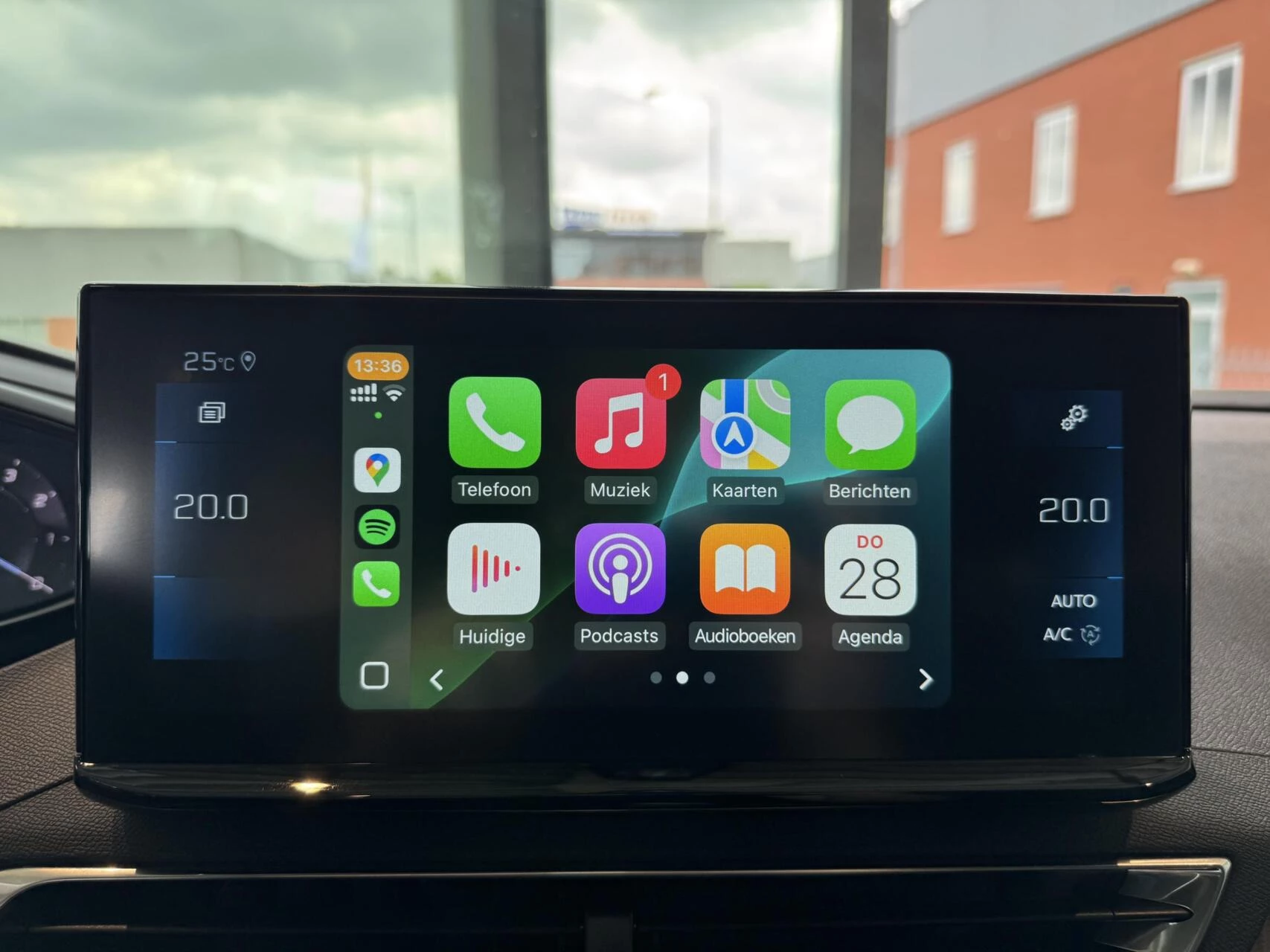 Hoofdafbeelding Peugeot 5008