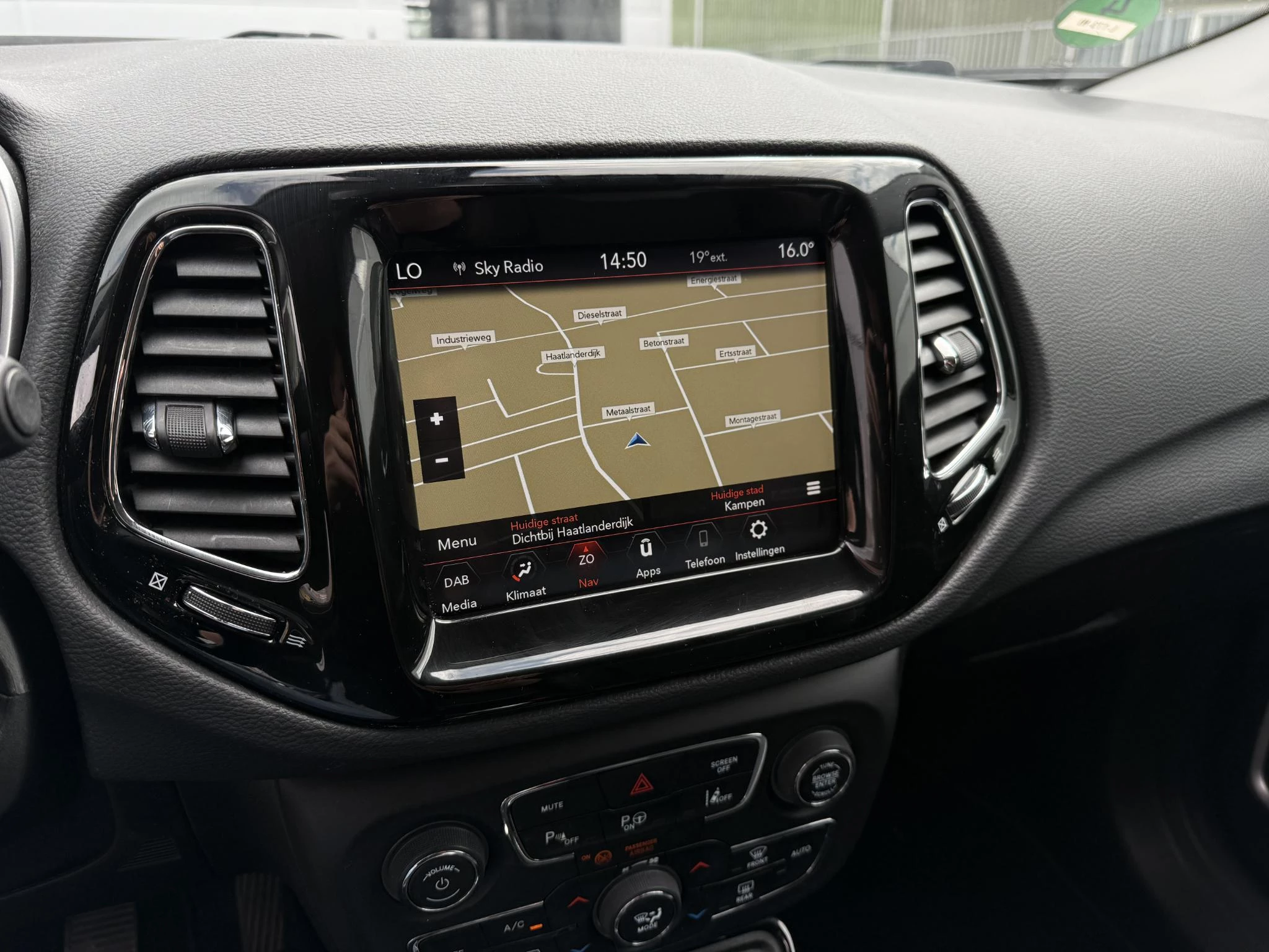 Hoofdafbeelding Jeep Compass