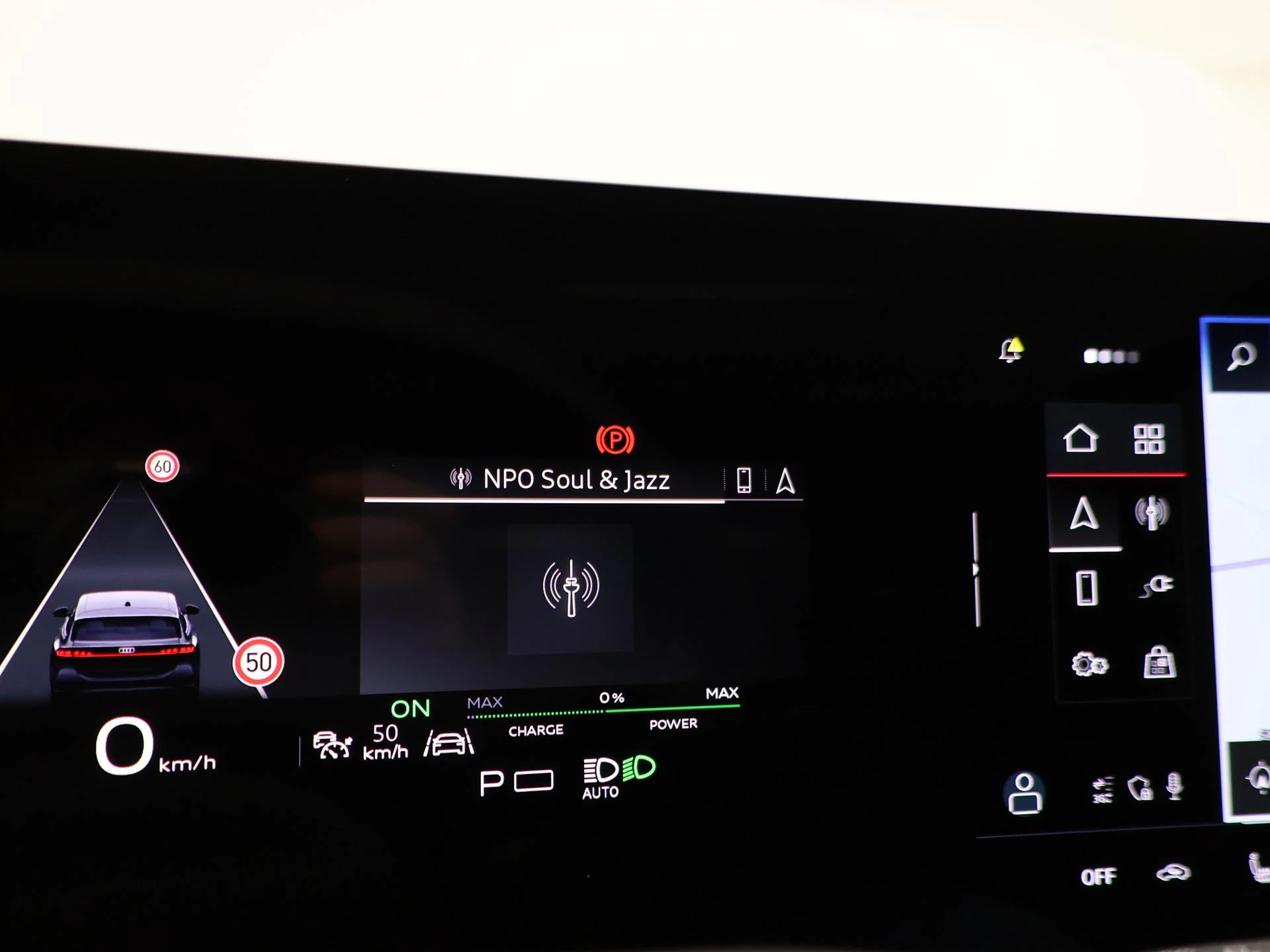 Hoofdafbeelding Audi A6 Avant e-tron