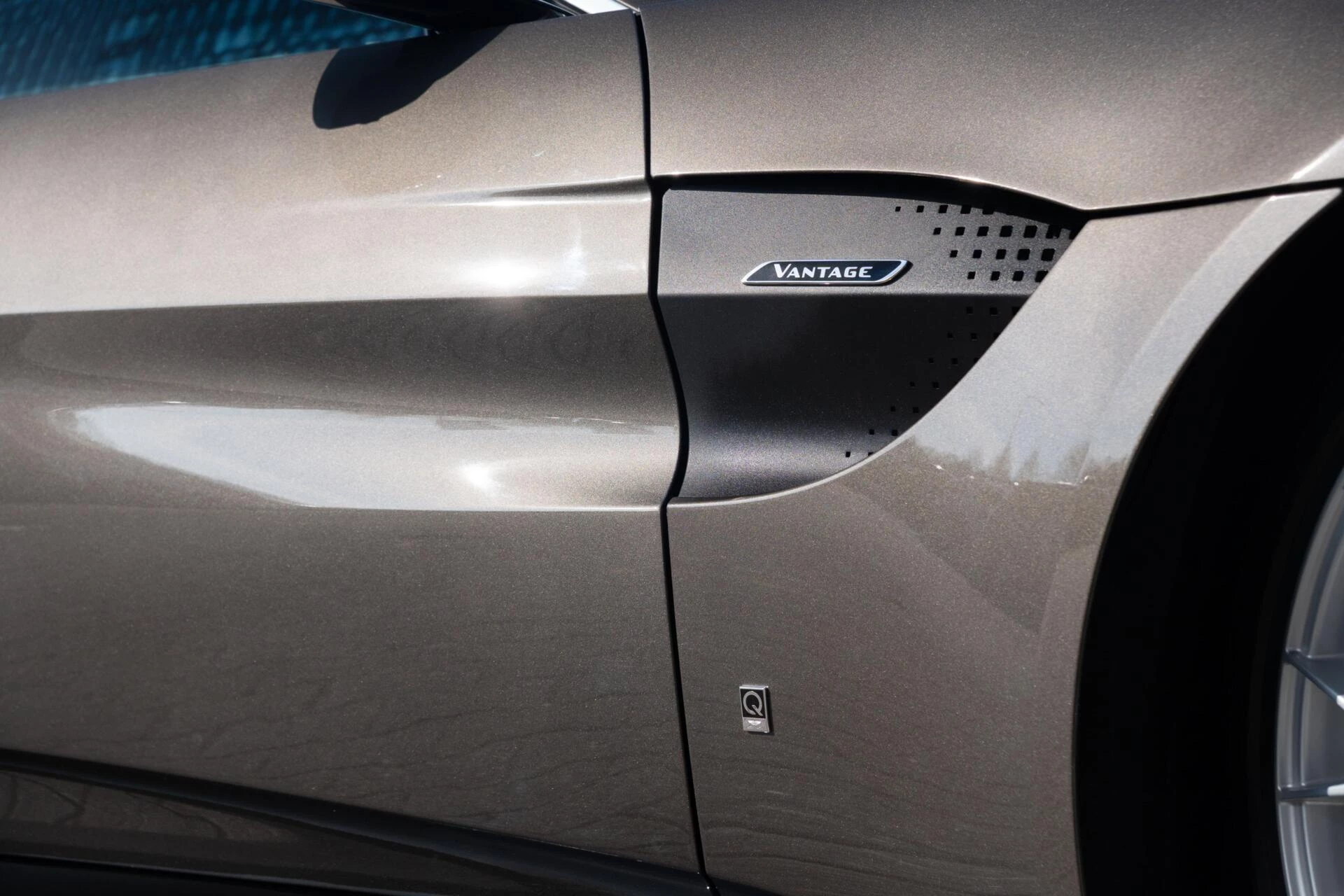 Hoofdafbeelding Aston Martin V8 Vantage