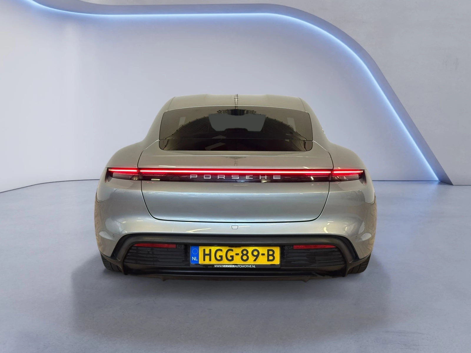 Hoofdafbeelding Porsche Taycan