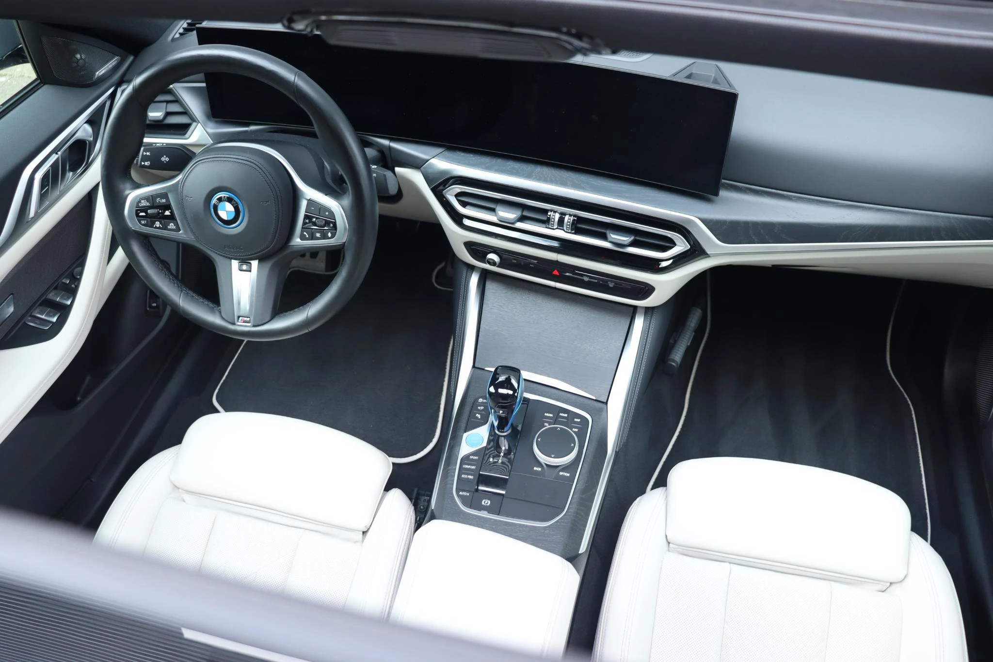 Hoofdafbeelding BMW i4