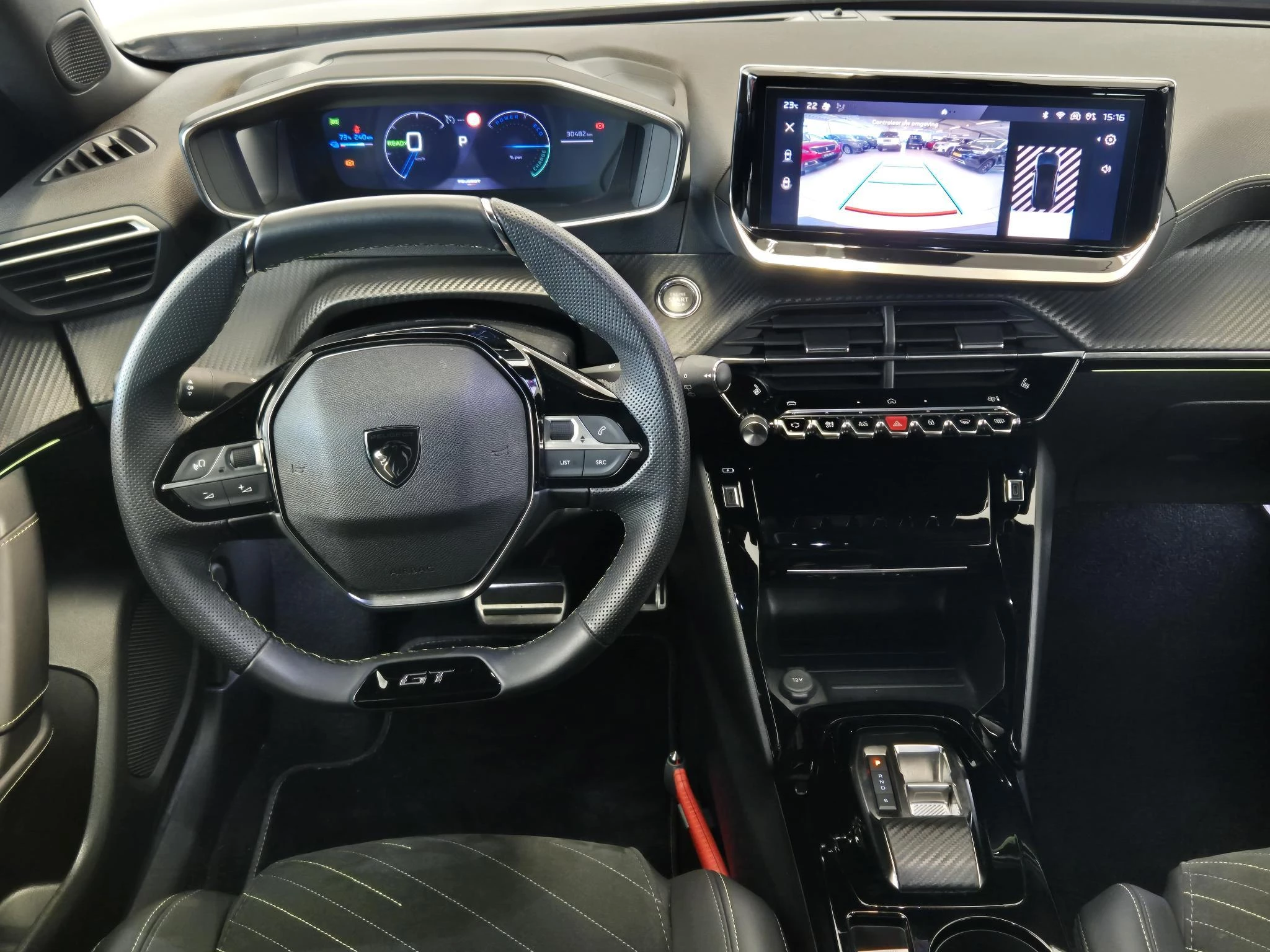 Hoofdafbeelding Peugeot e-2008