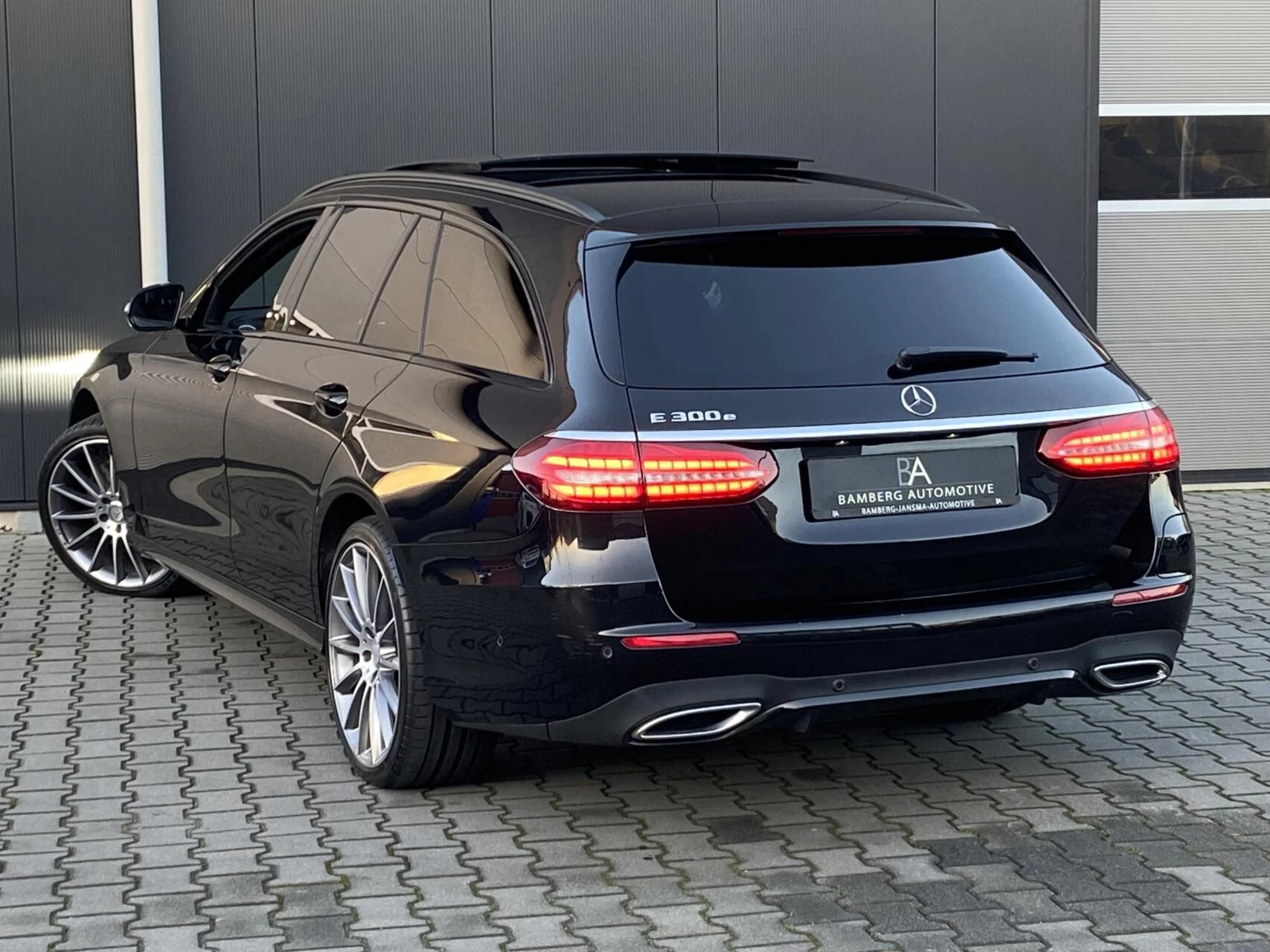 Hoofdafbeelding Mercedes-Benz E-Klasse