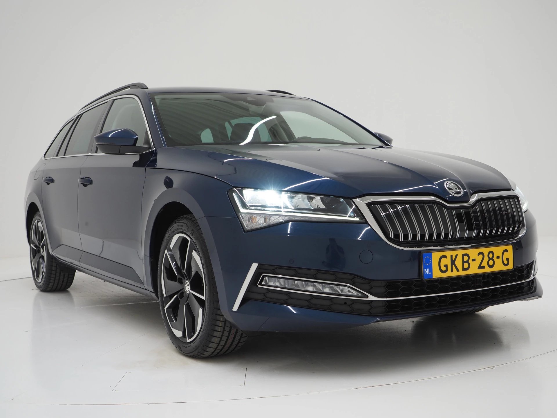 Hoofdafbeelding Škoda Superb