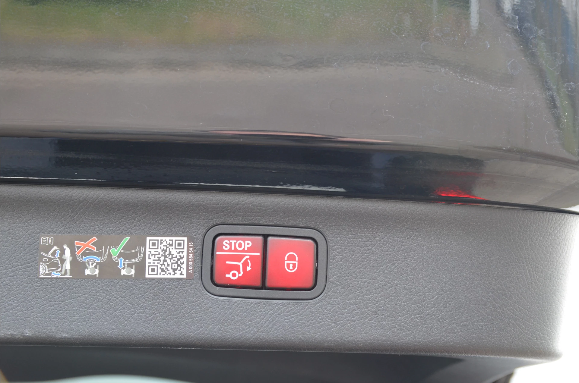 Hoofdafbeelding Mercedes-Benz EQS