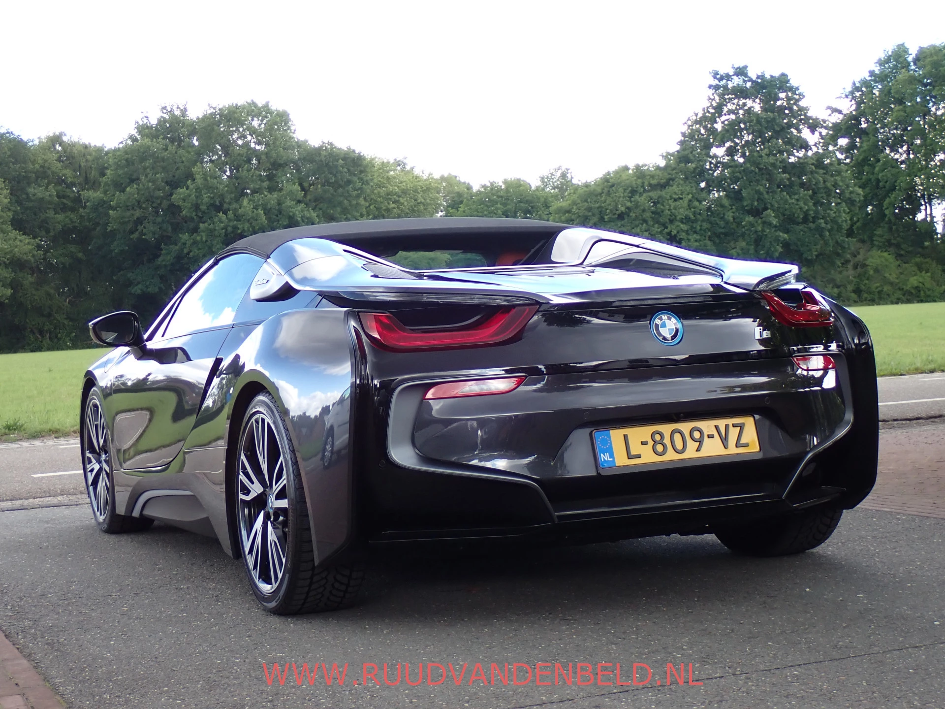 Hoofdafbeelding BMW i8