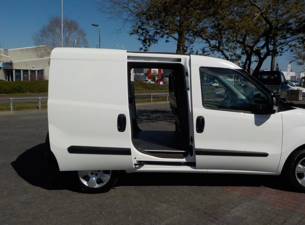 Hoofdafbeelding Opel Combo