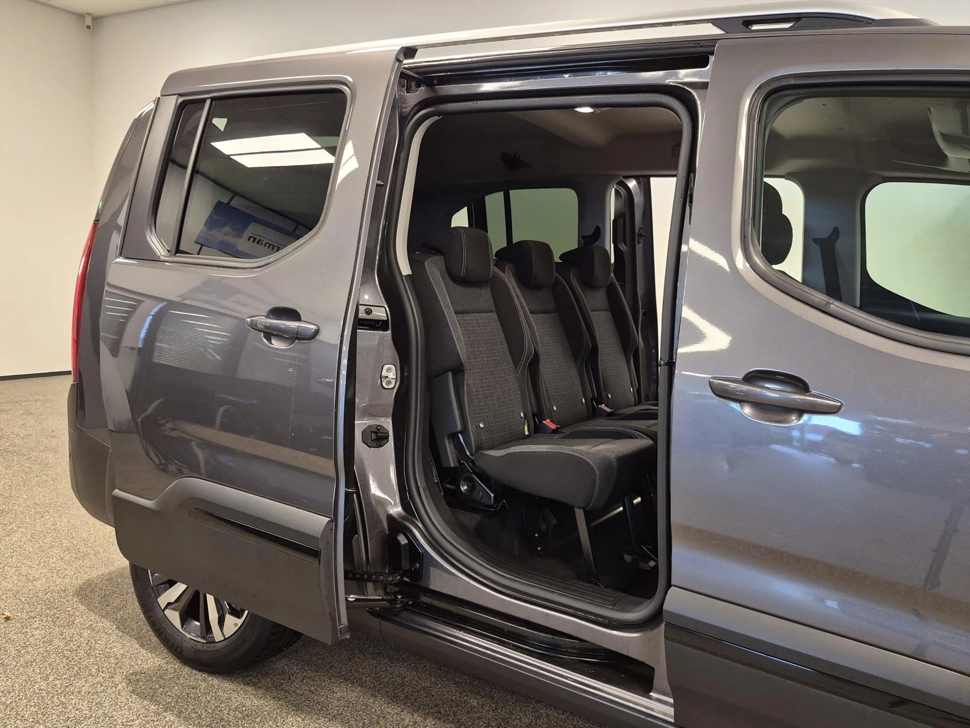 Hoofdafbeelding Peugeot Rifter