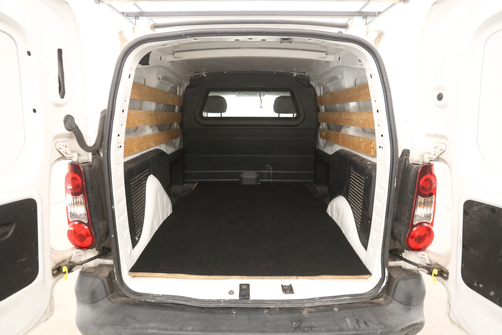 Hoofdafbeelding Peugeot Partner