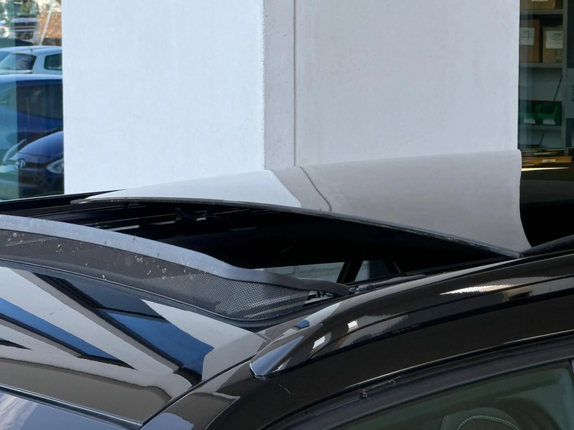 Hoofdafbeelding Peugeot e-2008