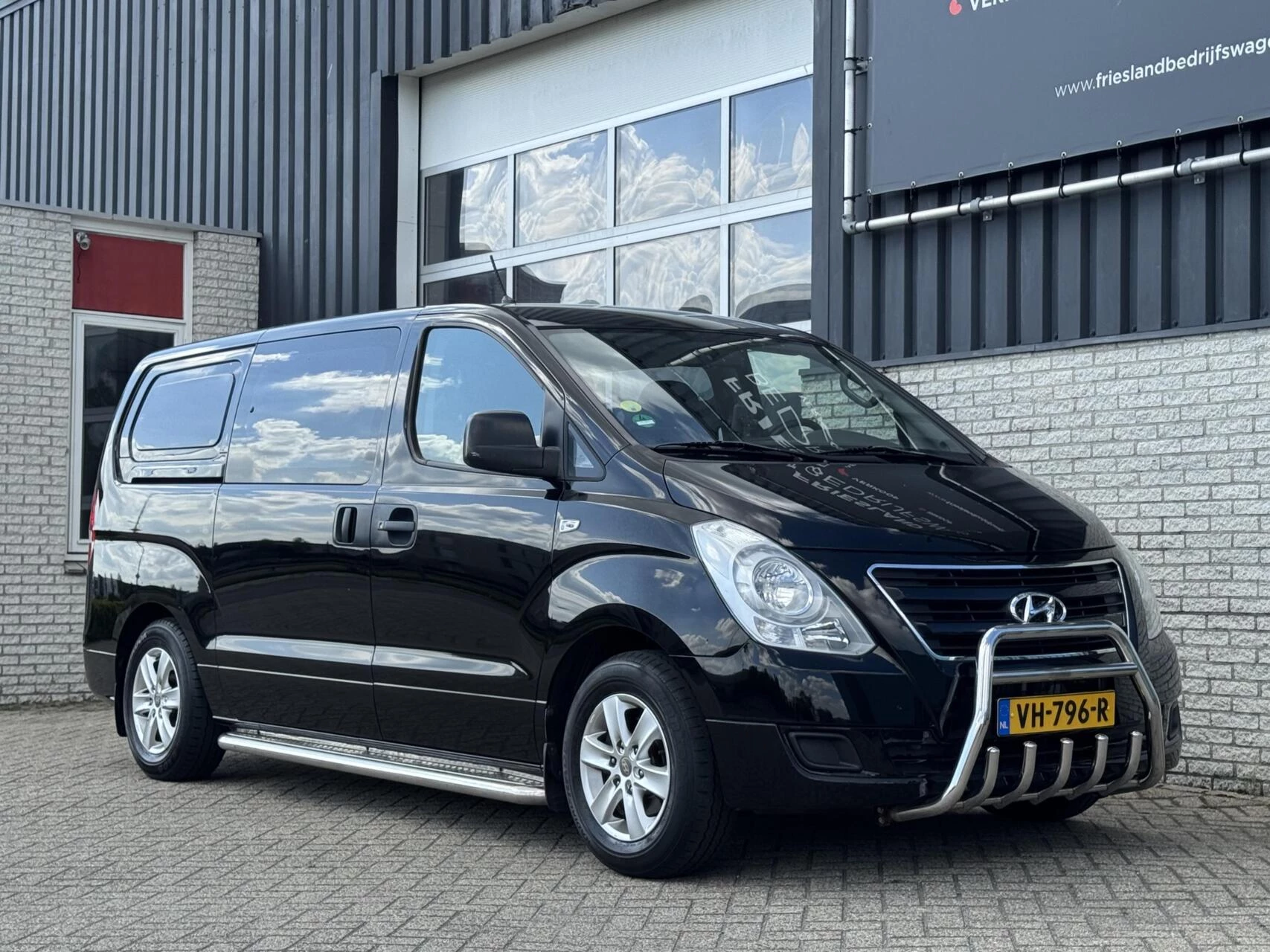 Hoofdafbeelding Hyundai H300