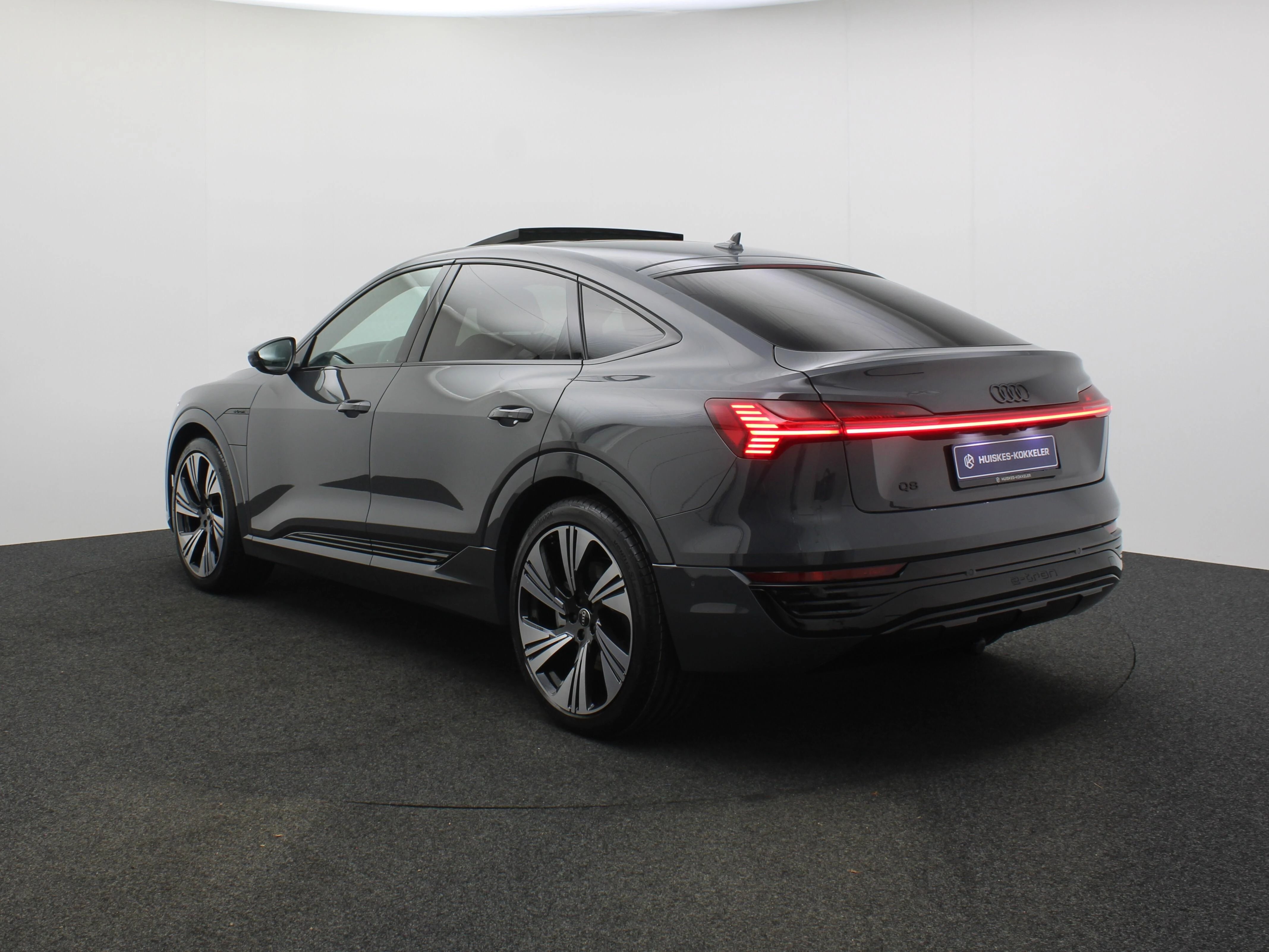 Hoofdafbeelding Audi Q8 Sportback e-tron