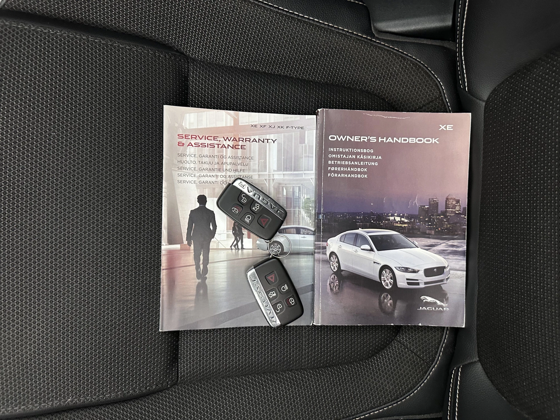 Hoofdafbeelding Jaguar XE