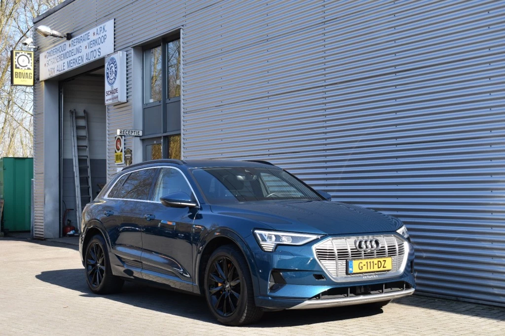 Hoofdafbeelding Audi e-tron