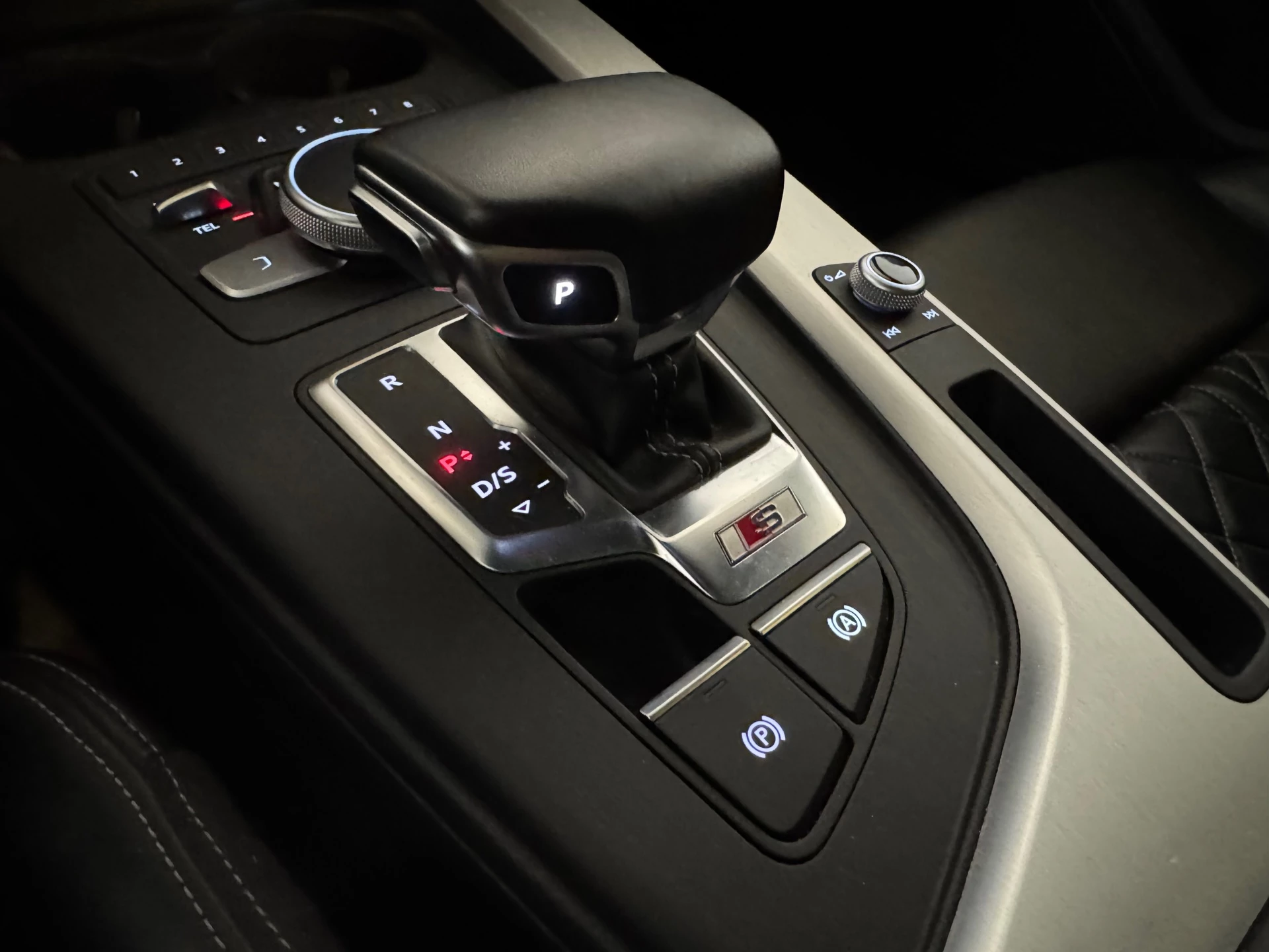 Hoofdafbeelding Audi S4