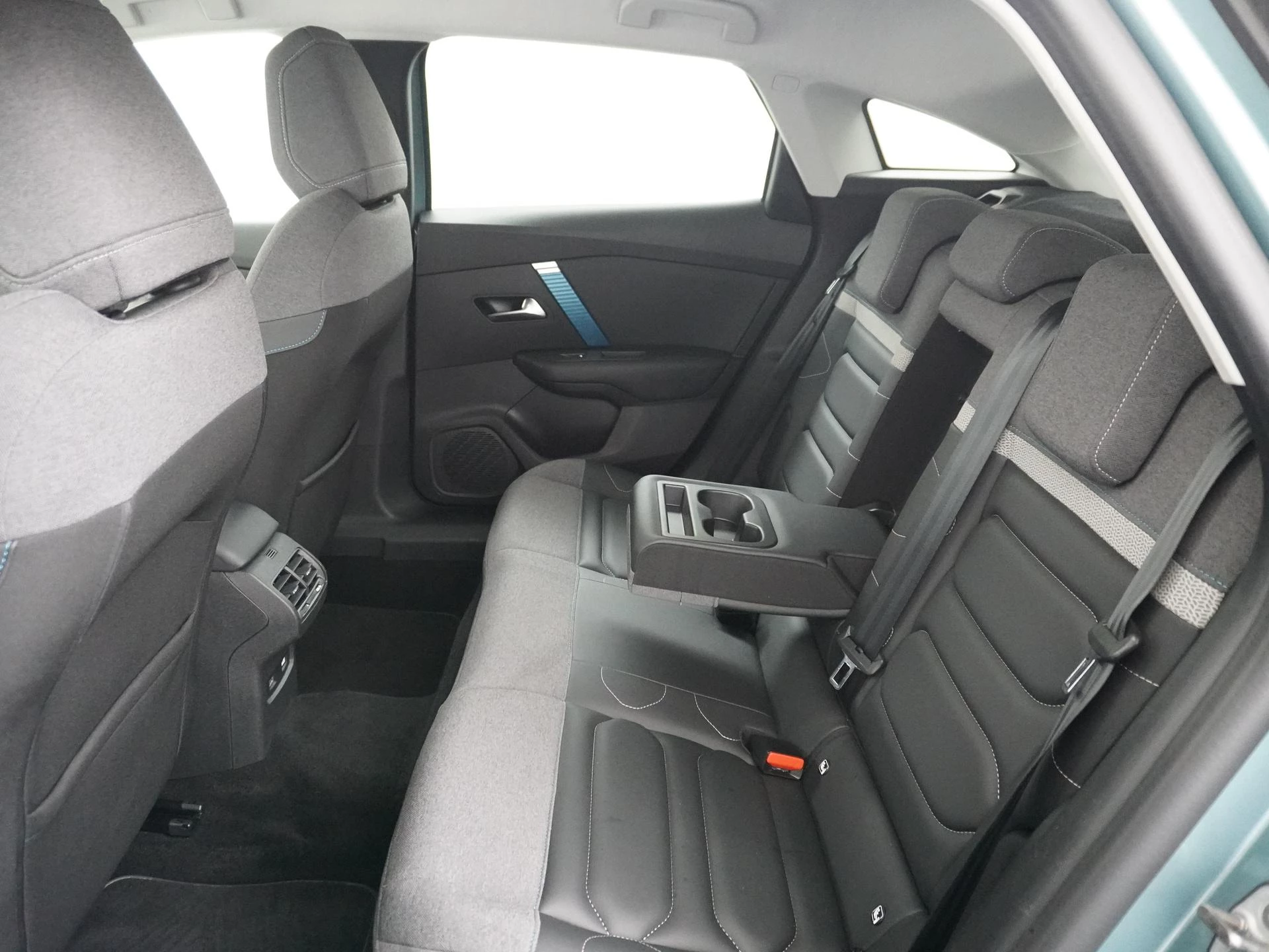 Hoofdafbeelding Citroën ë-C4