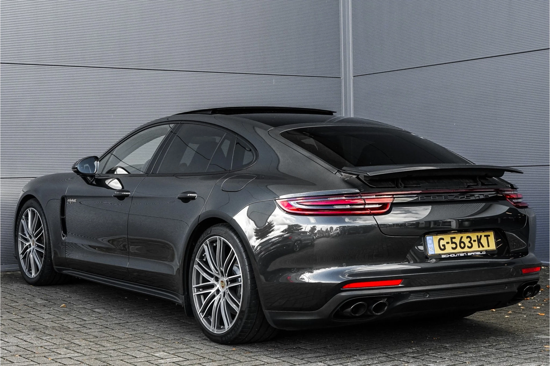 Hoofdafbeelding Porsche Panamera