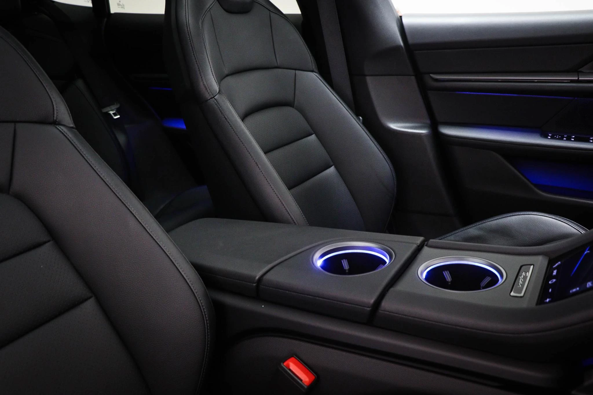 Hoofdafbeelding Porsche Taycan