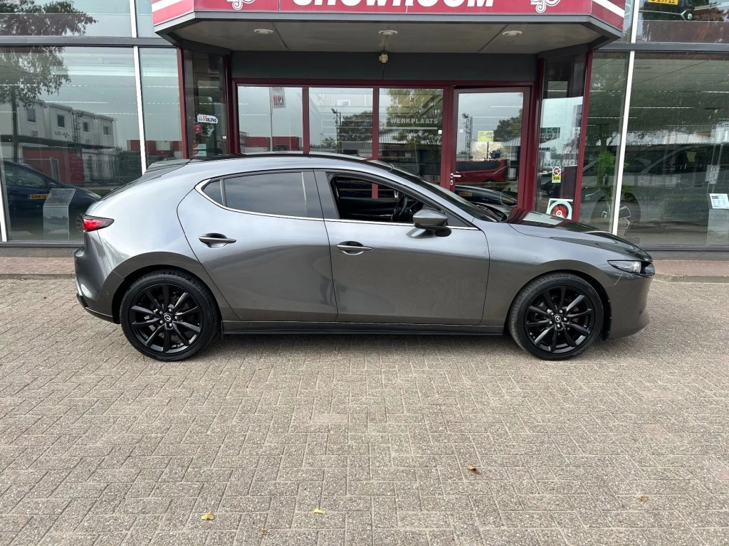 Hoofdafbeelding Mazda 3