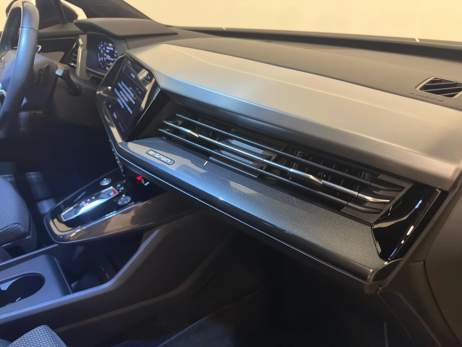 Hoofdafbeelding Audi Q4 e-tron